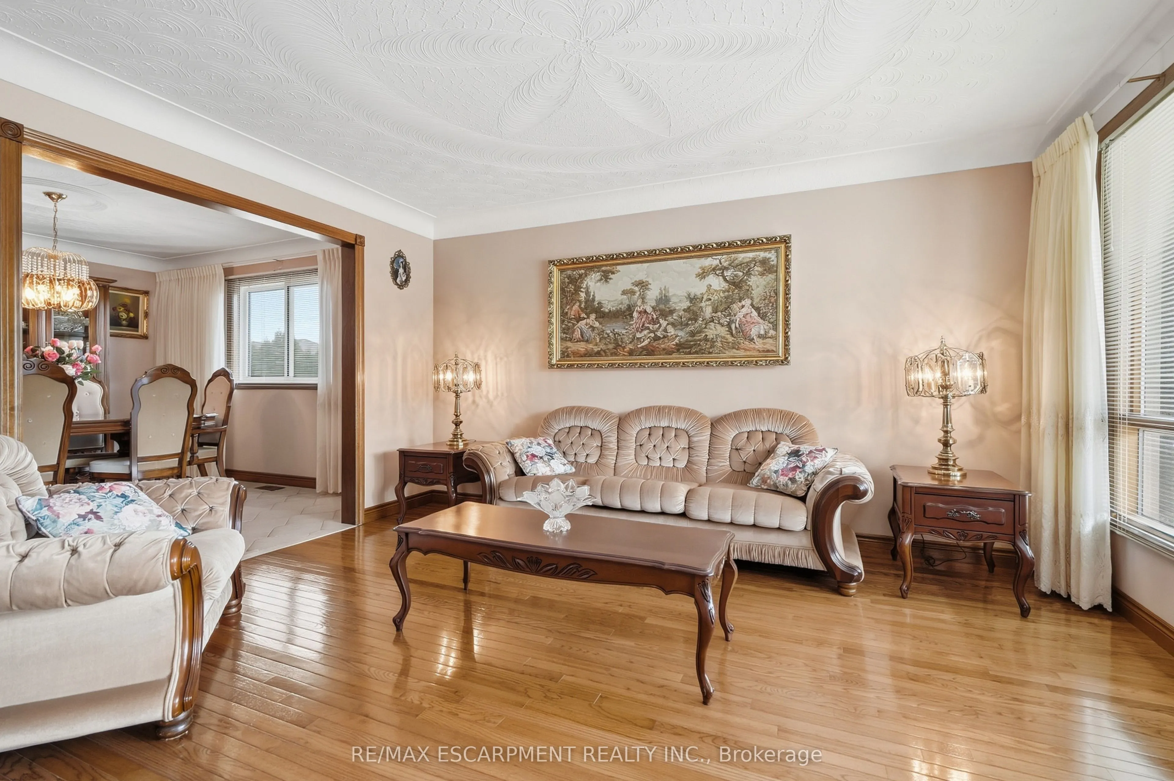 7 Vinehill Drive