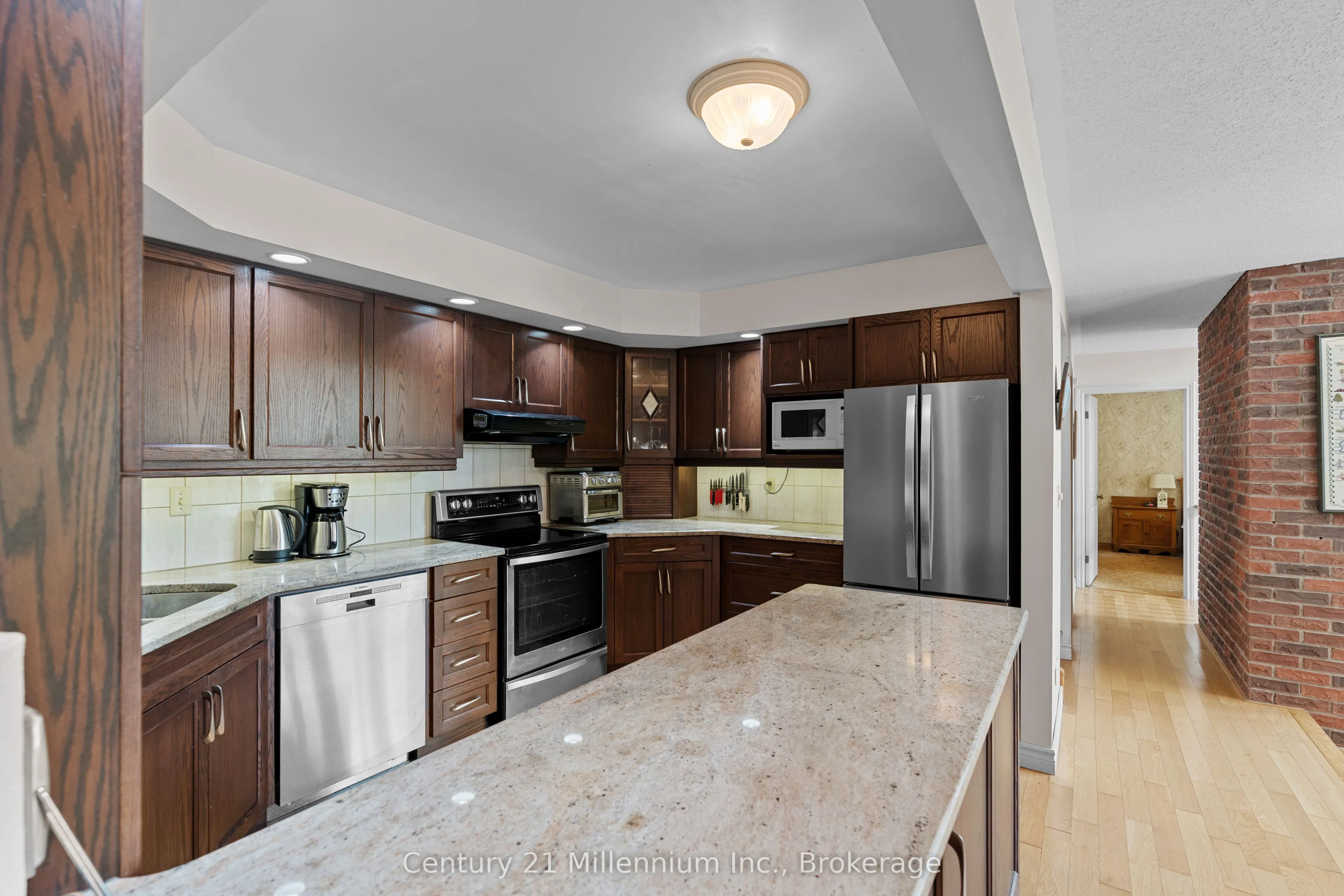 359485 Bayshore Road