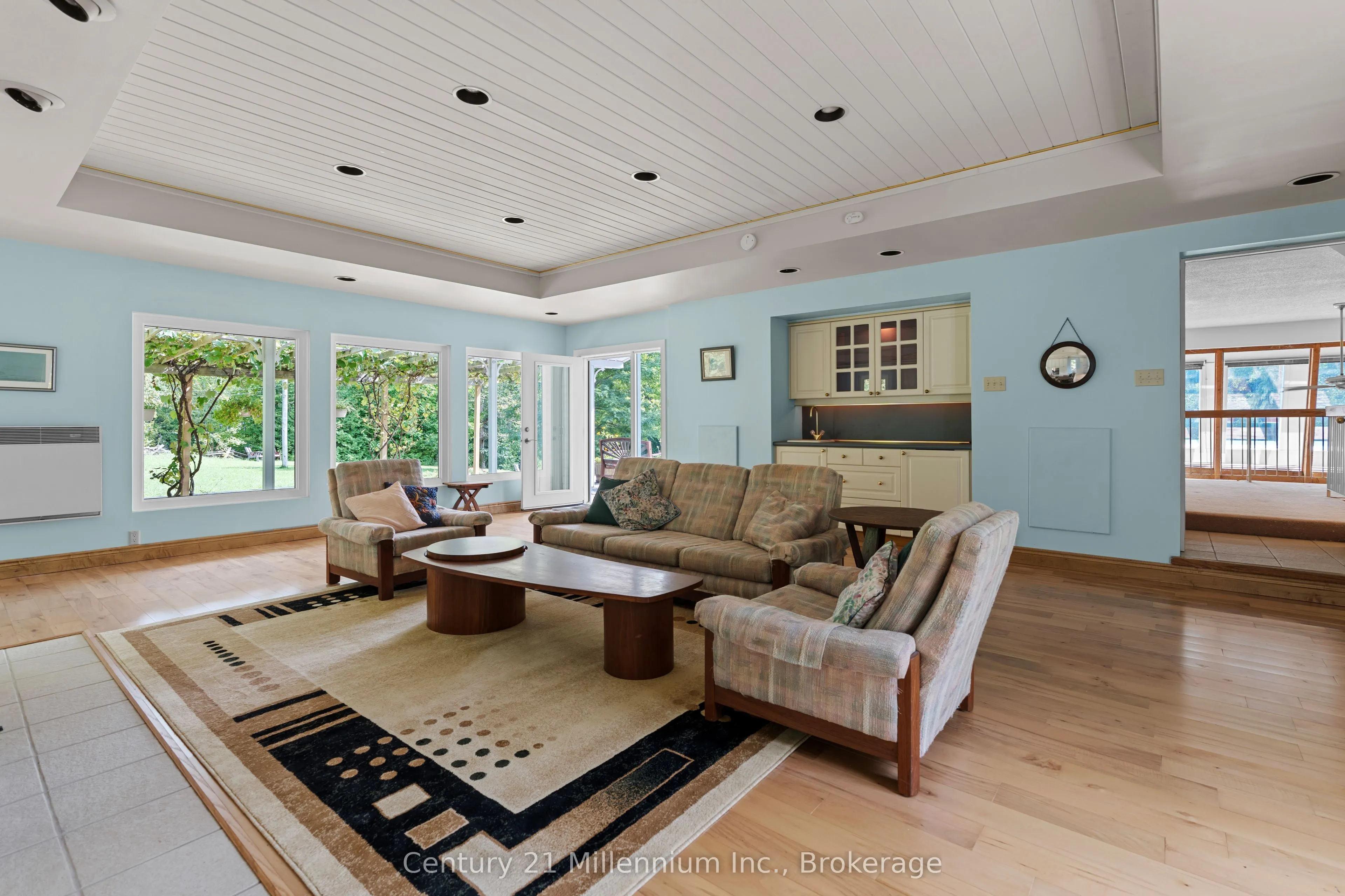 359485 Bayshore Road