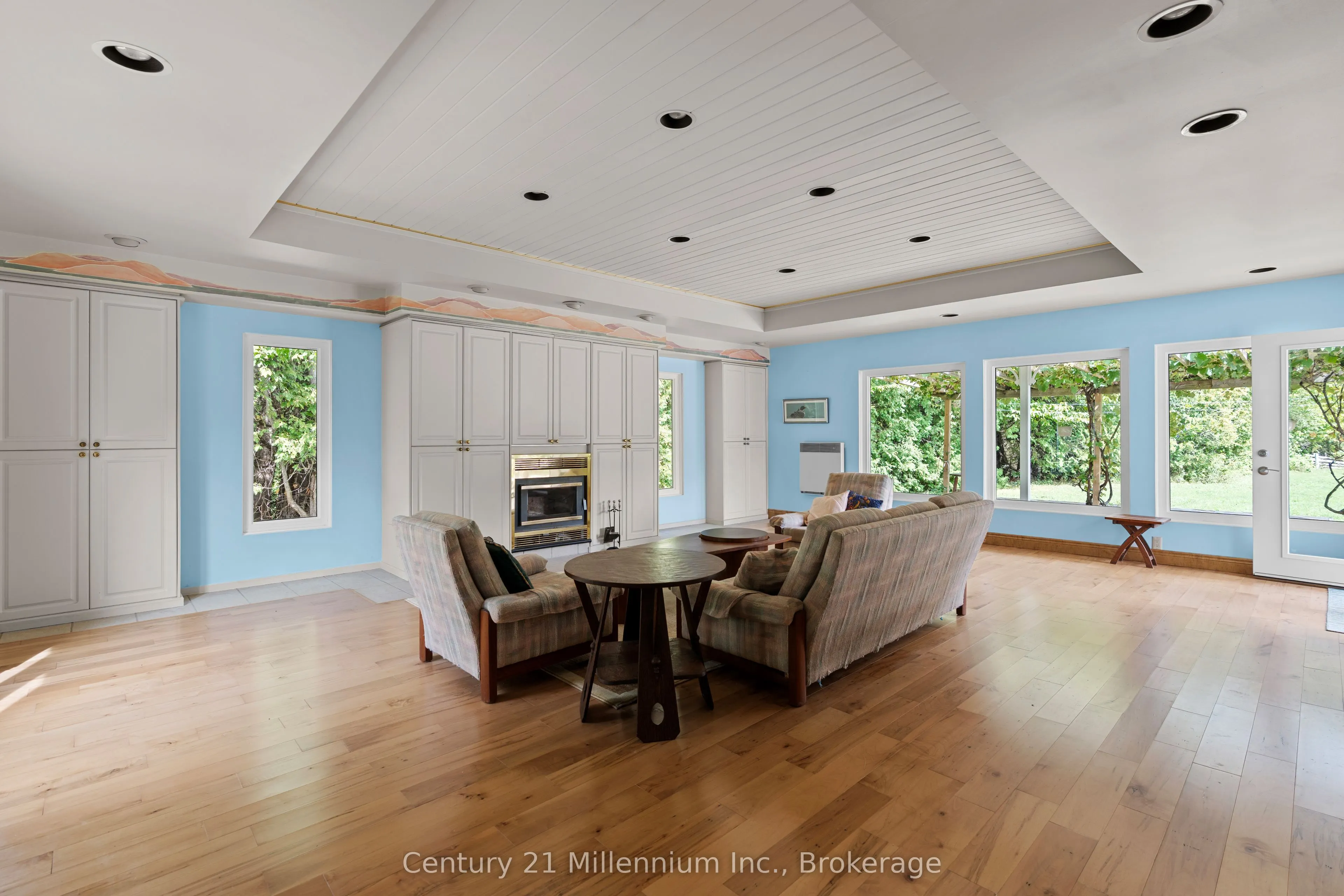 359485 Bayshore Road