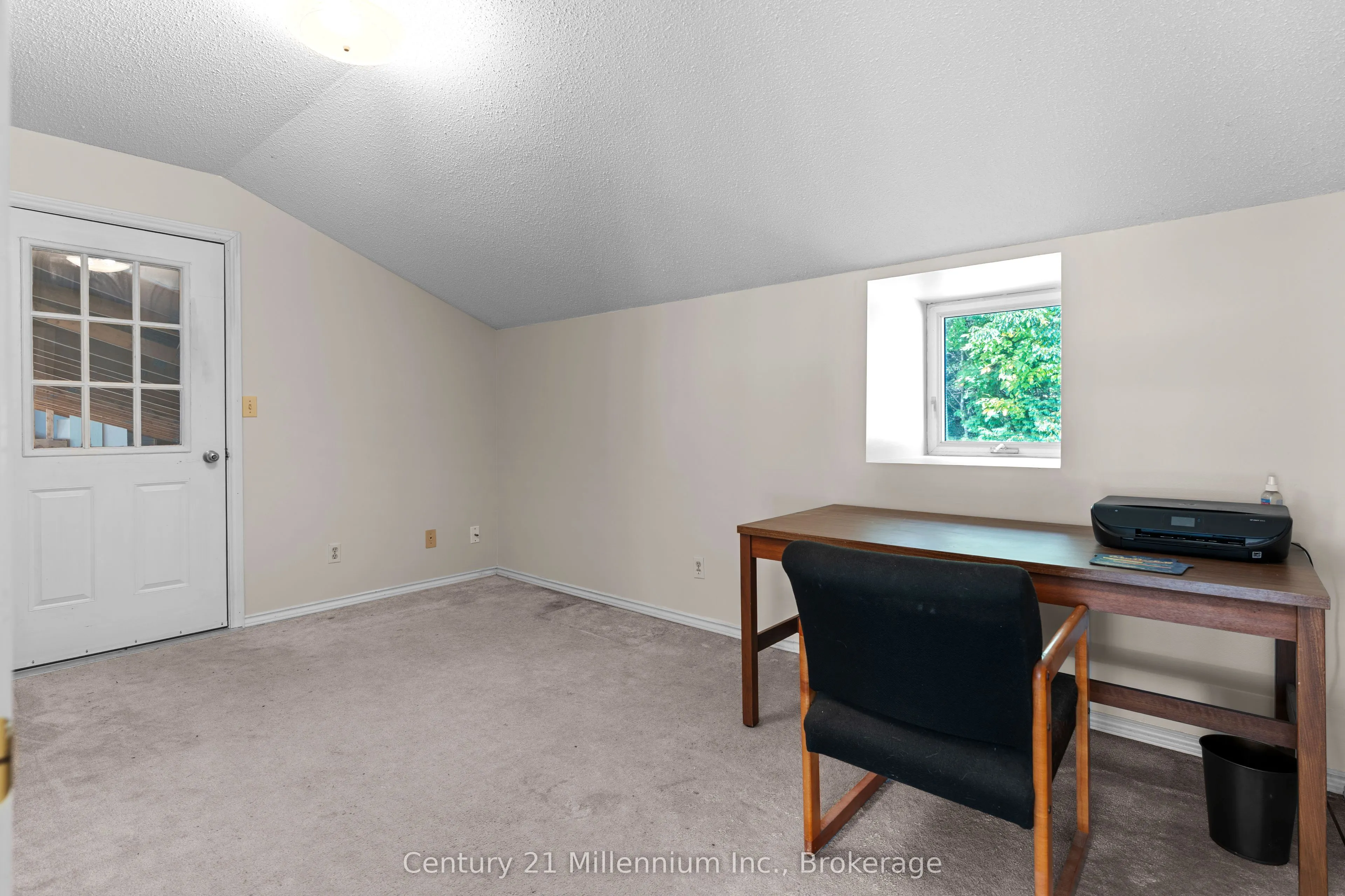 359485 Bayshore Road