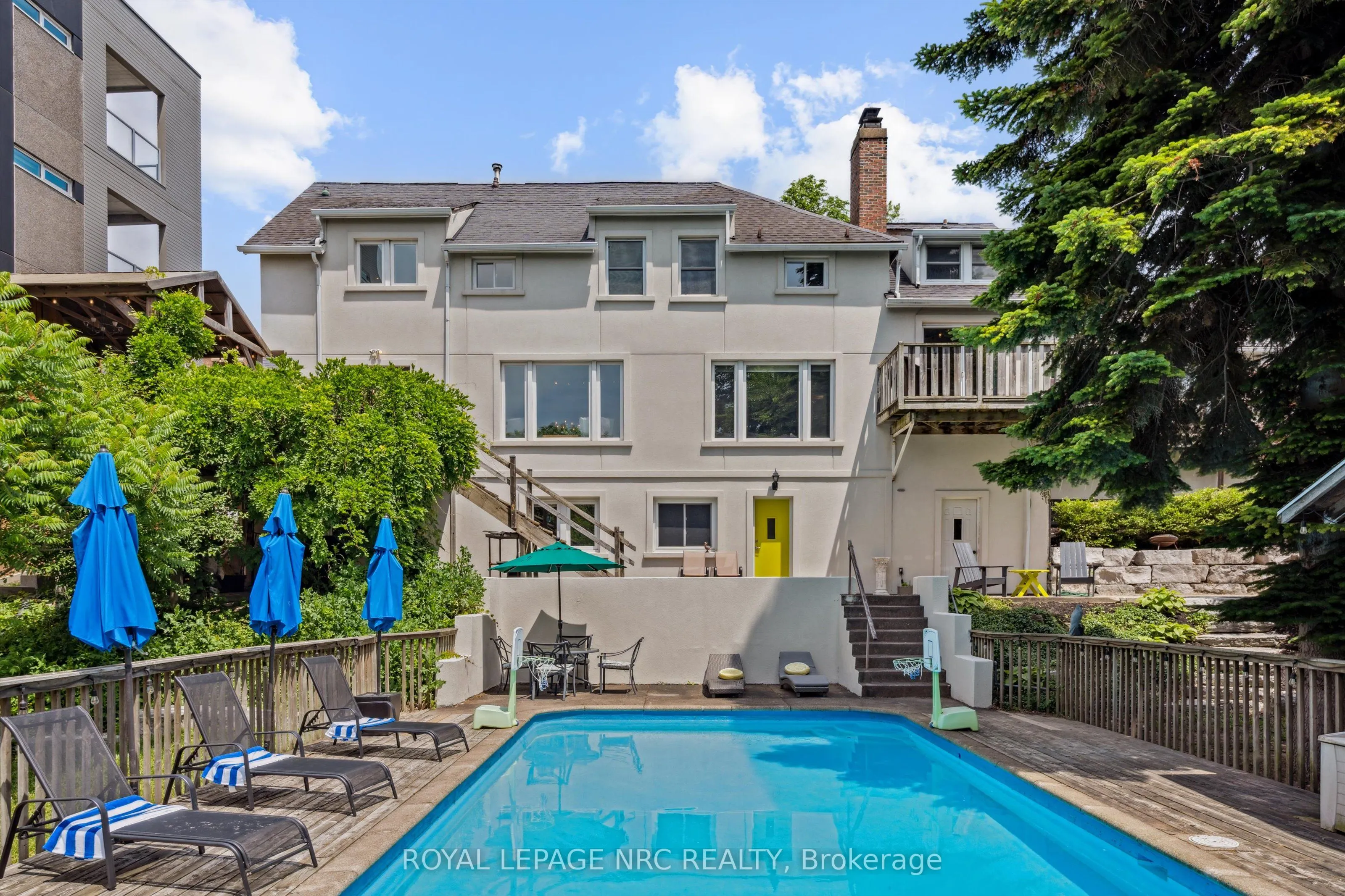 75 Yates Street