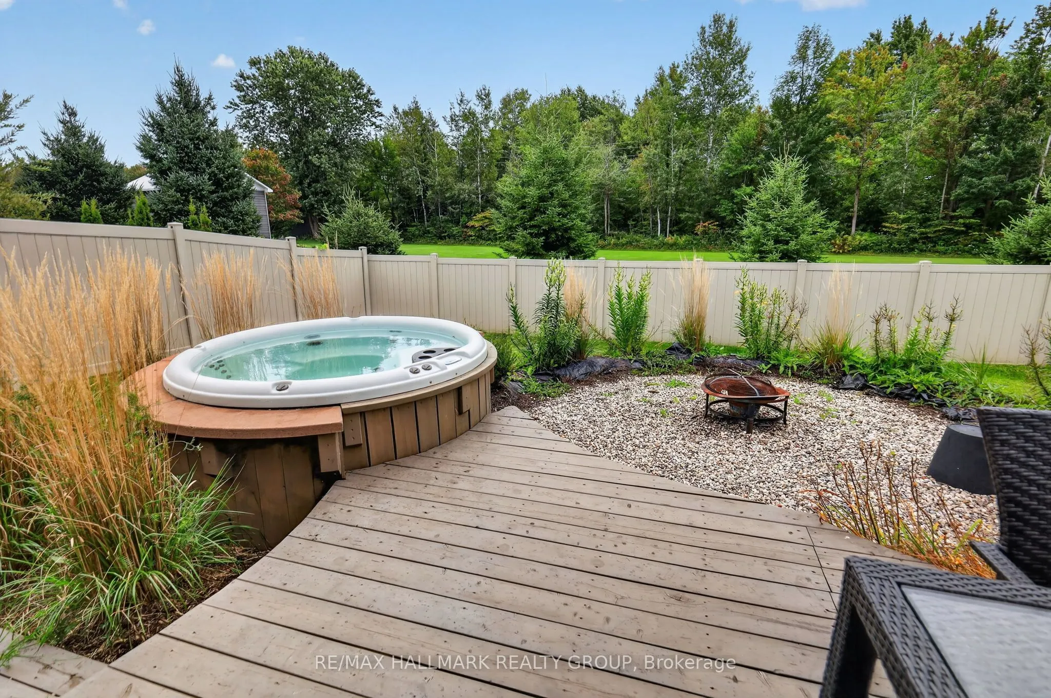 206 Pioneer Road