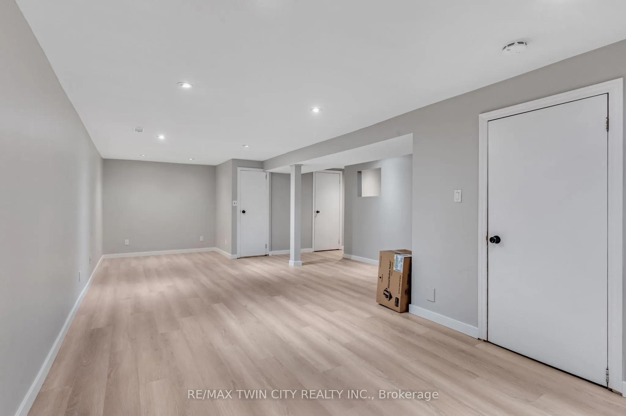 104 Ralgreen Crescent