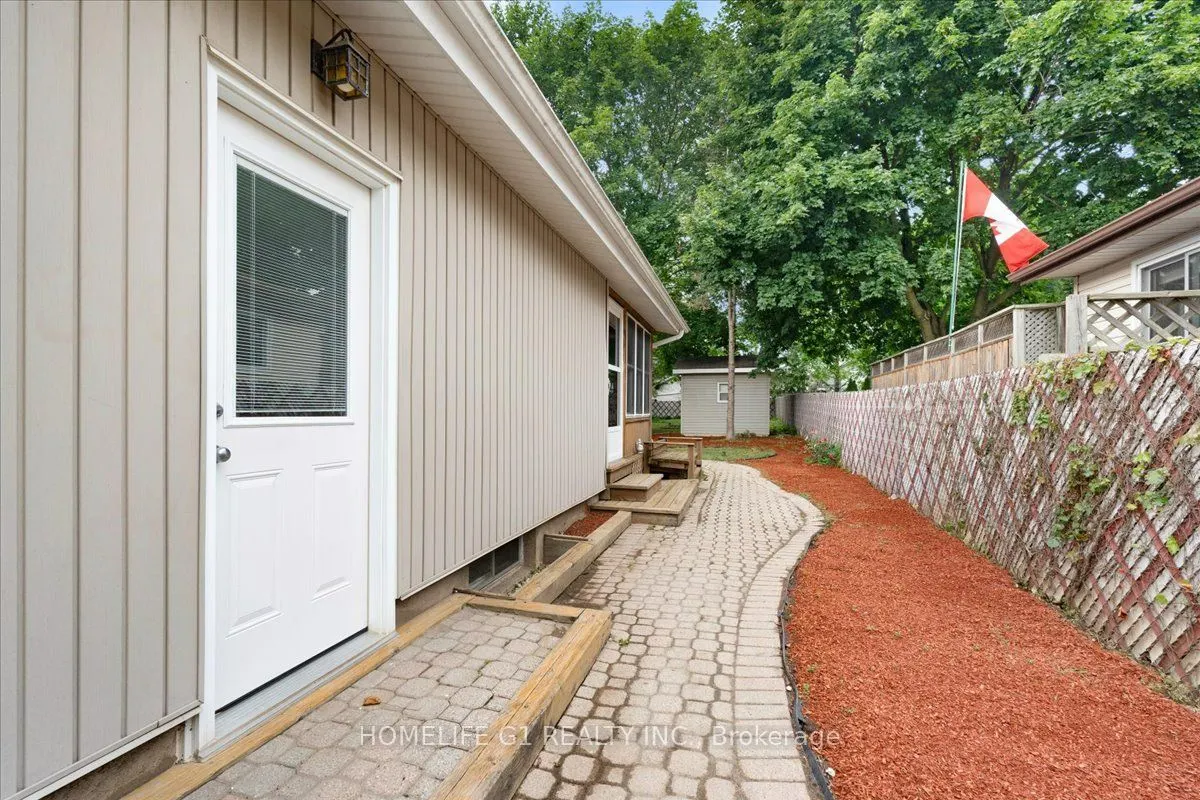 19 Milton Avenue W