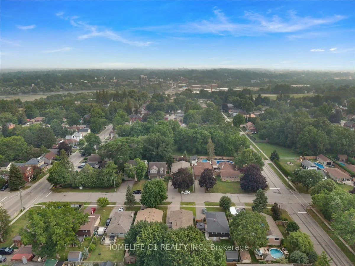 19 Milton Avenue W