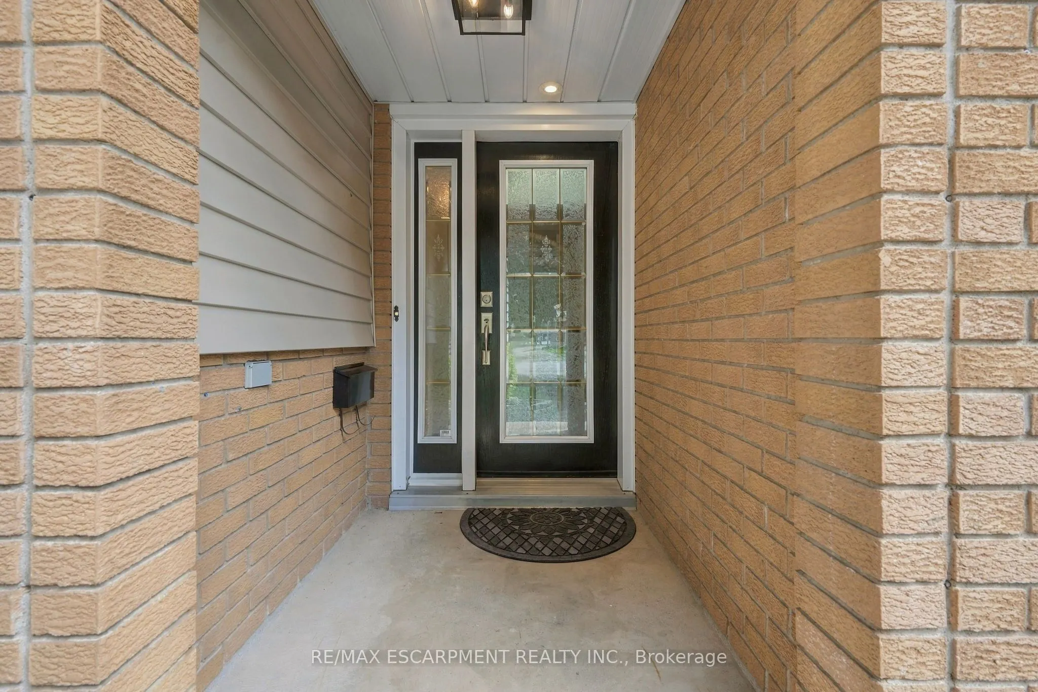 39 Rosemount Avenue
