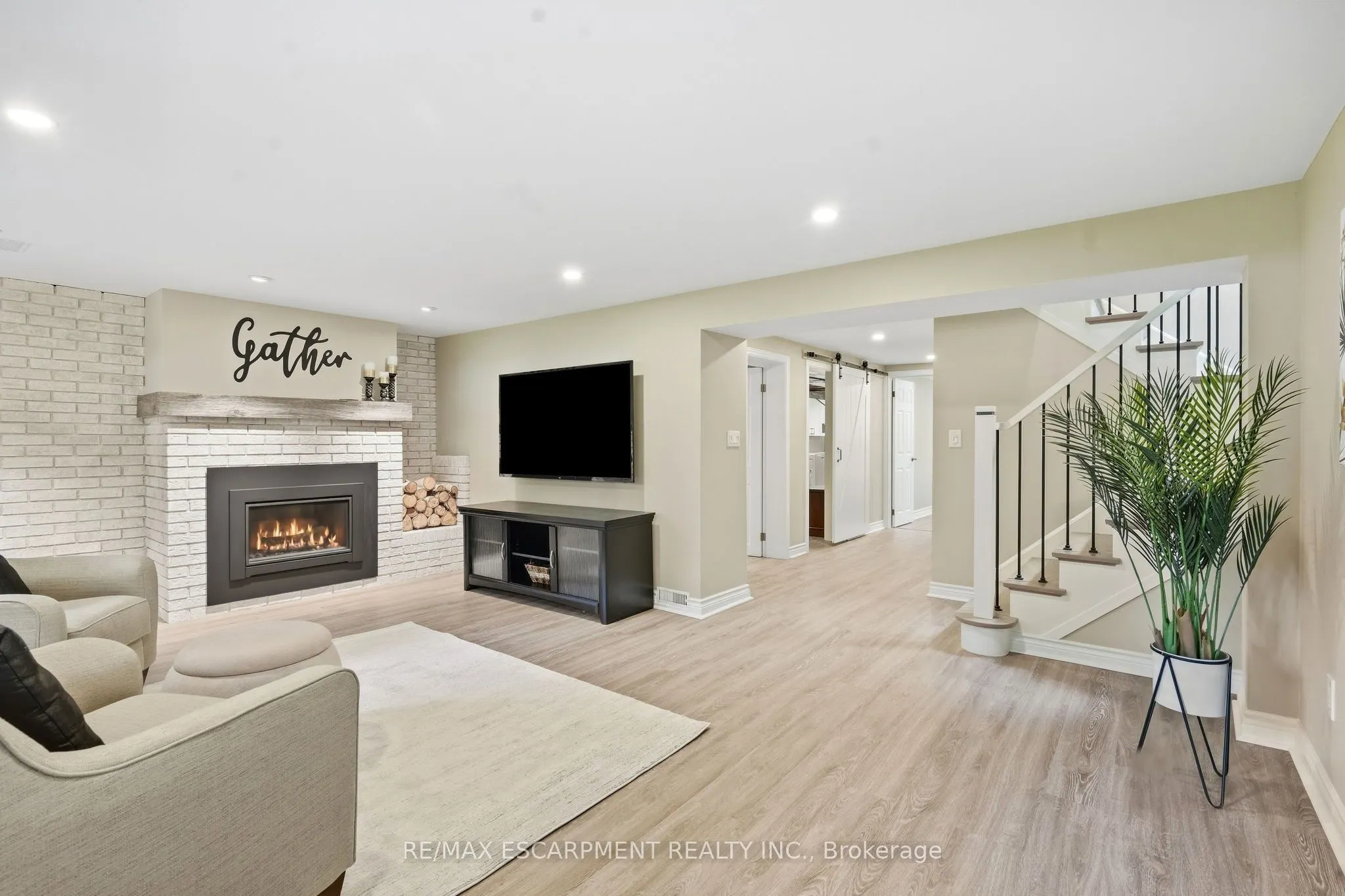 39 Rosemount Avenue