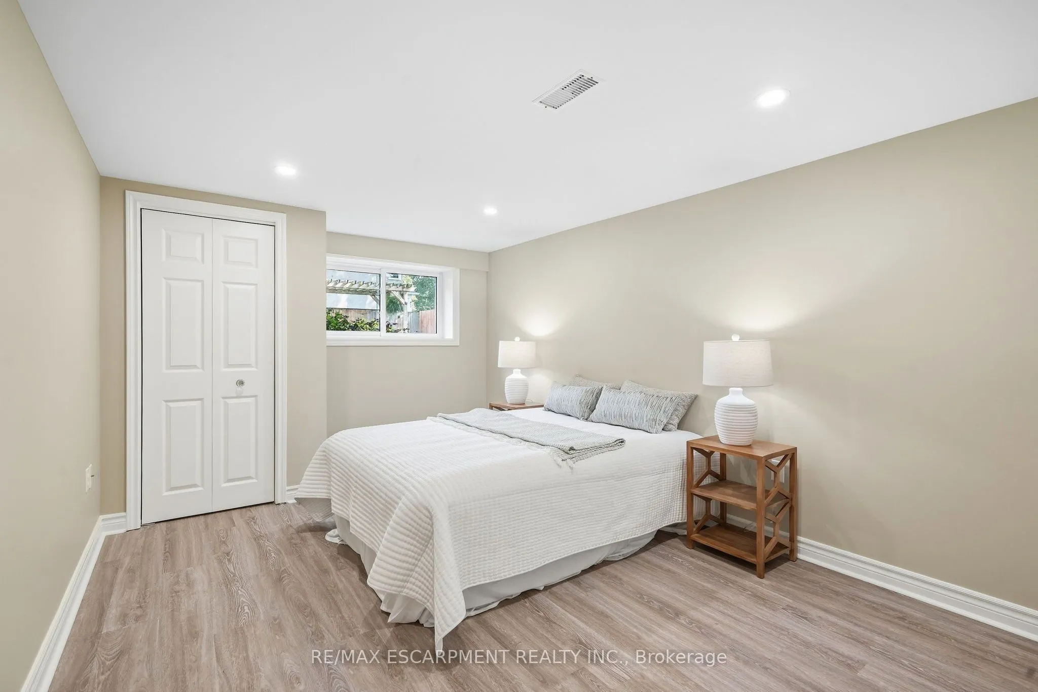 39 Rosemount Avenue