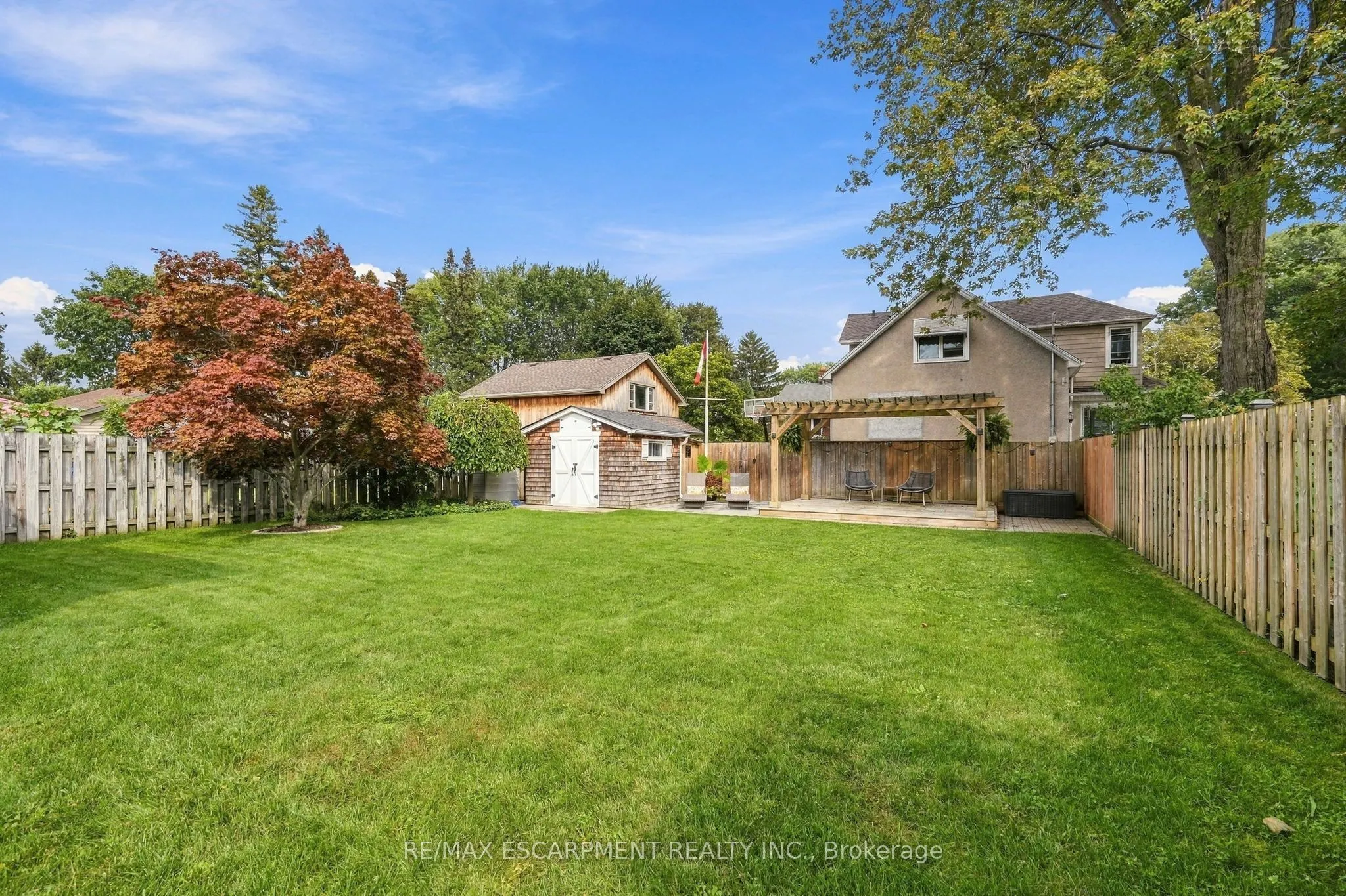 39 Rosemount Avenue