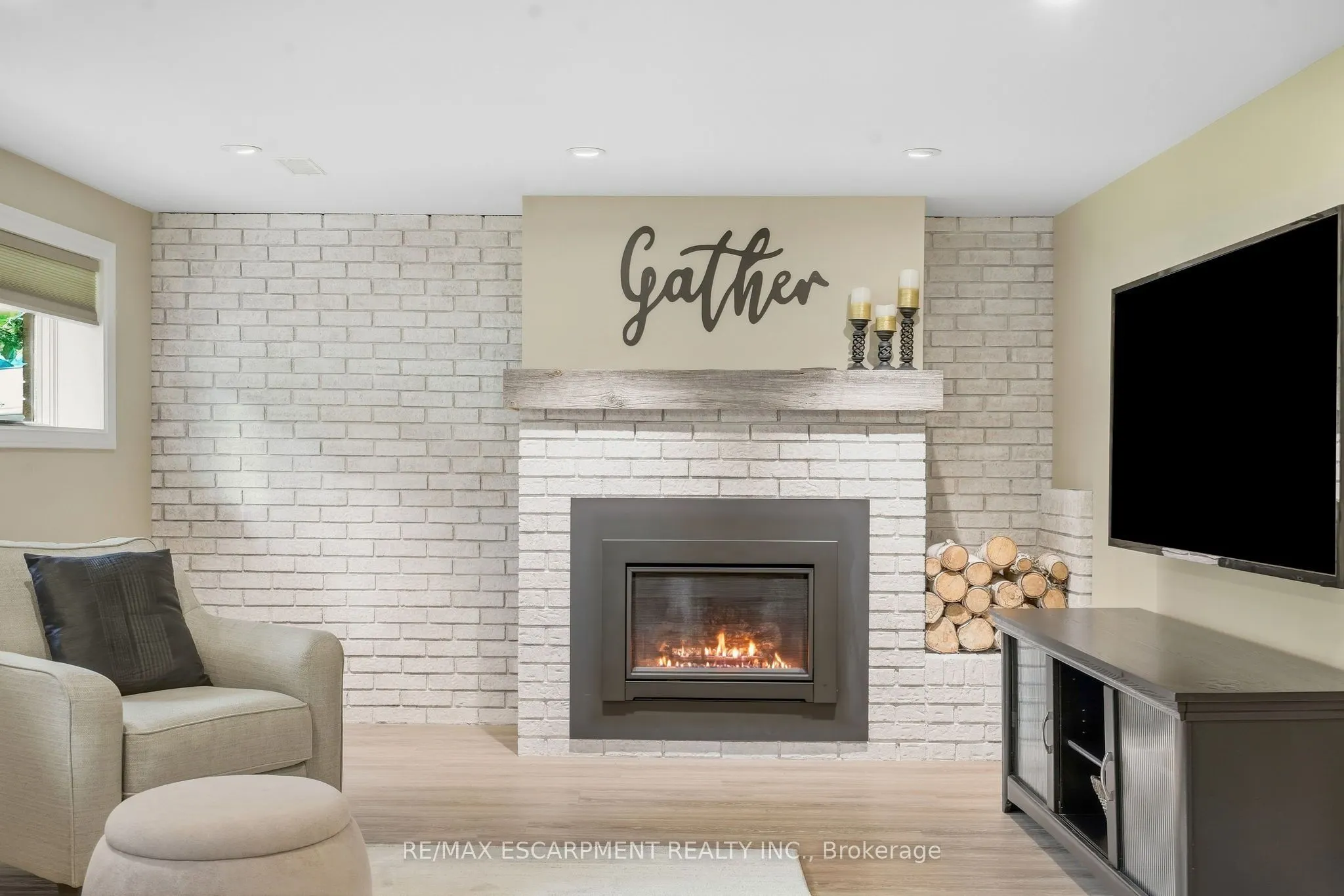 39 Rosemount Avenue