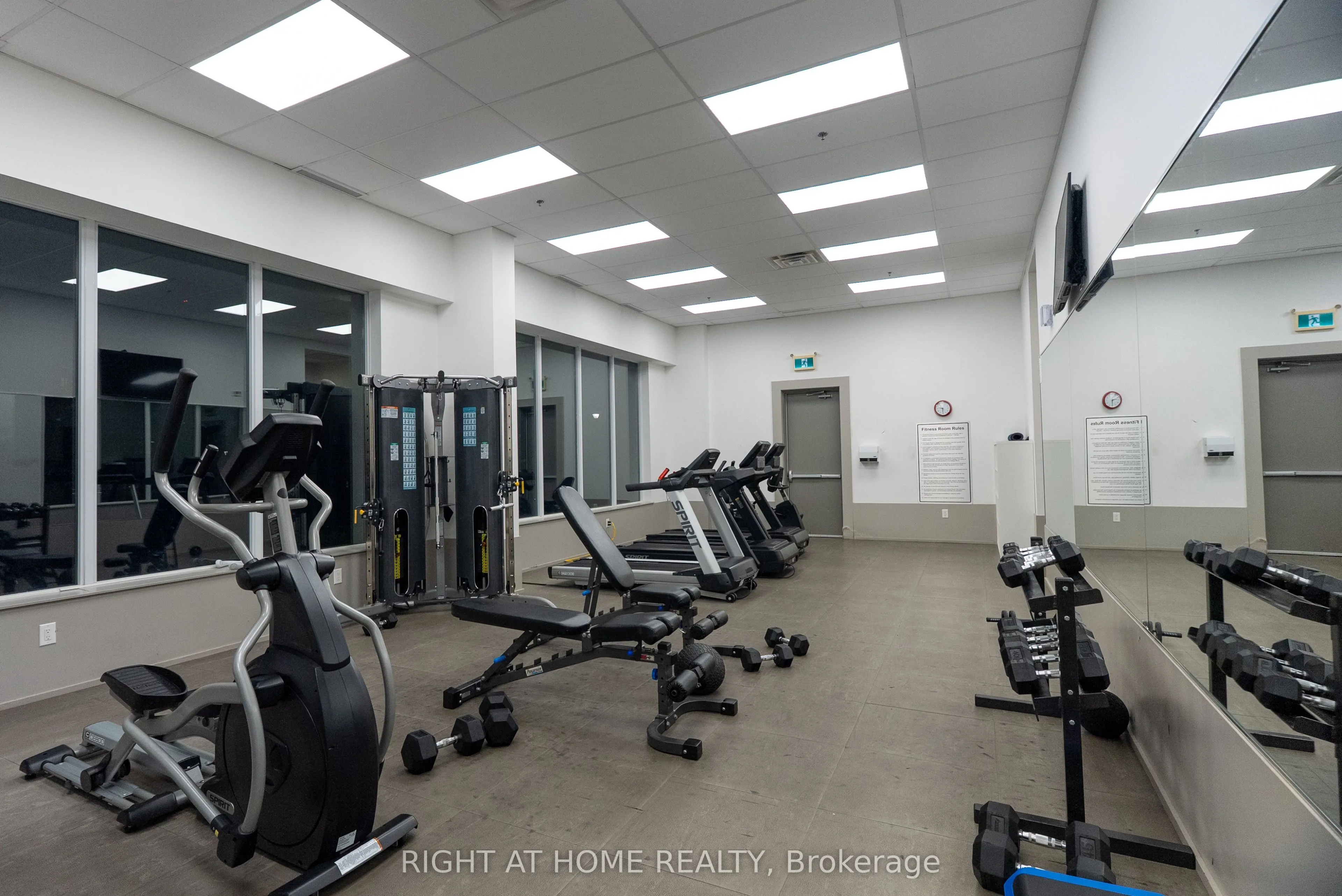 550 North Service Road #1101