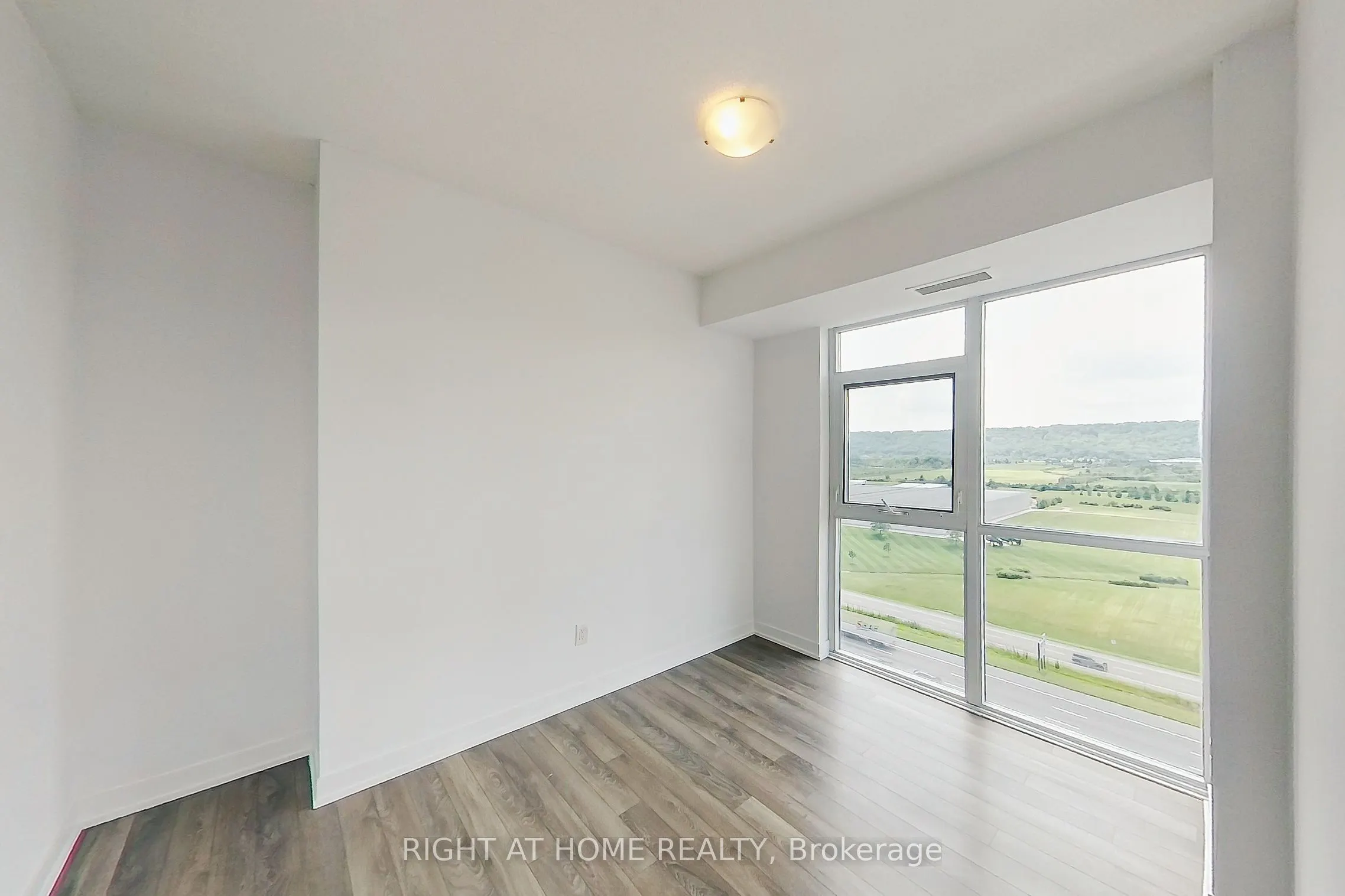 550 North Service Road #1101
