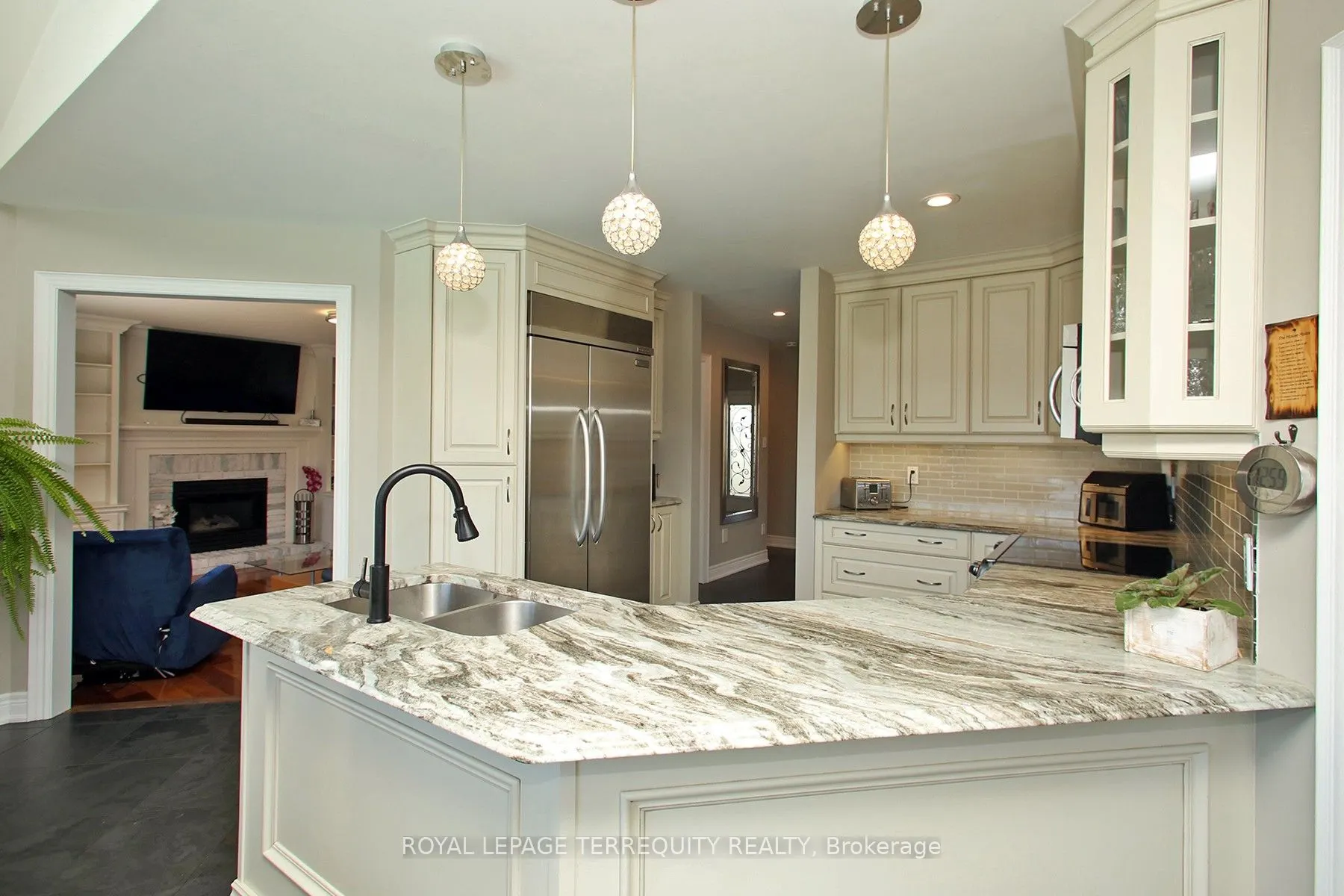 3 Riviera Ridge