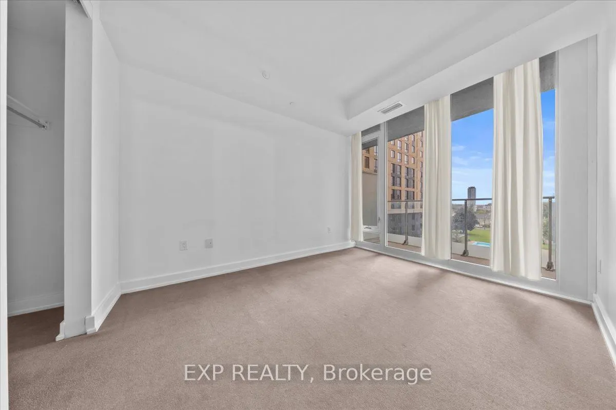 111 Champagne Avenue S #406