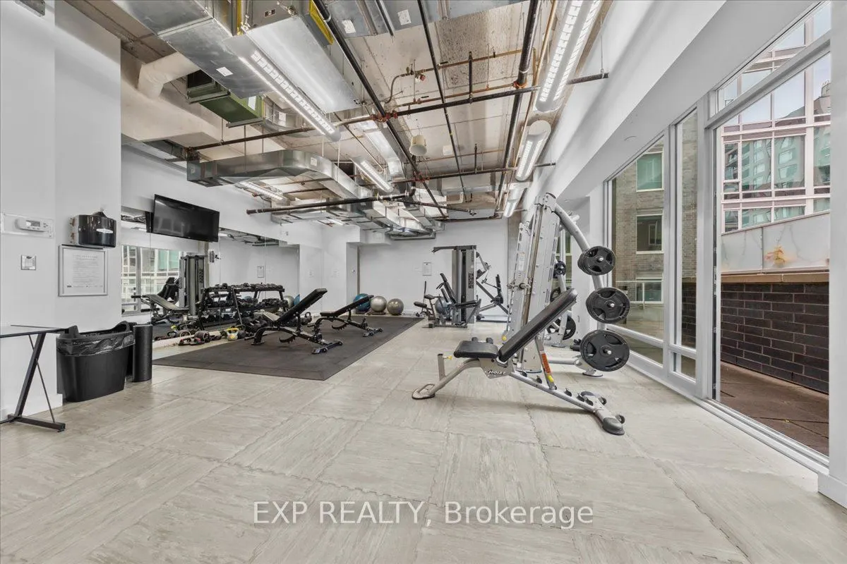 111 Champagne Avenue S #406