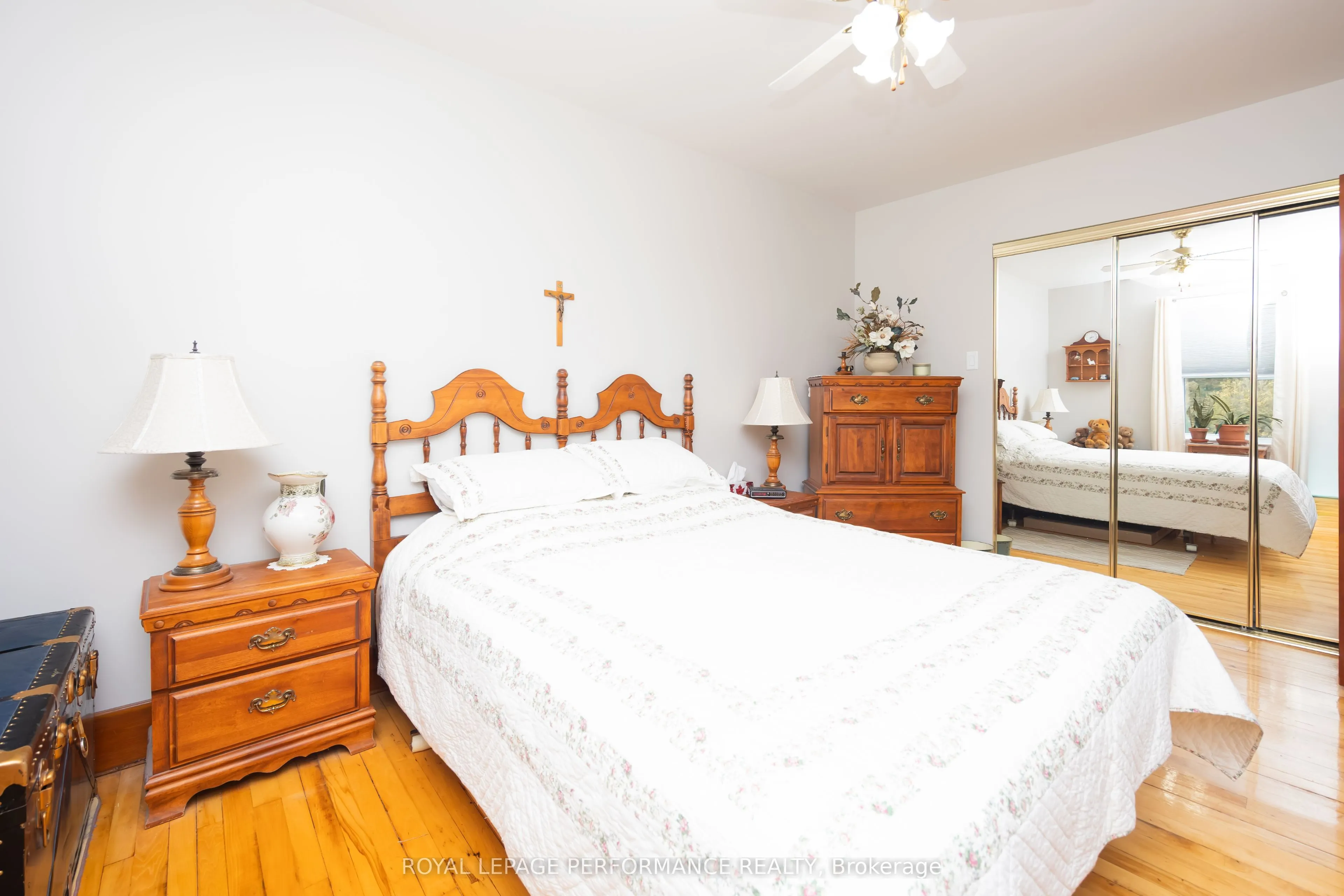 174 Main Street S