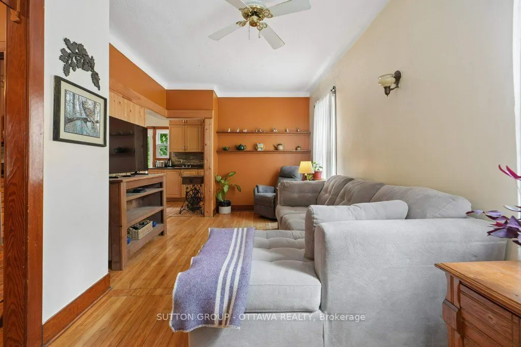 23 Pinehurst Avenue