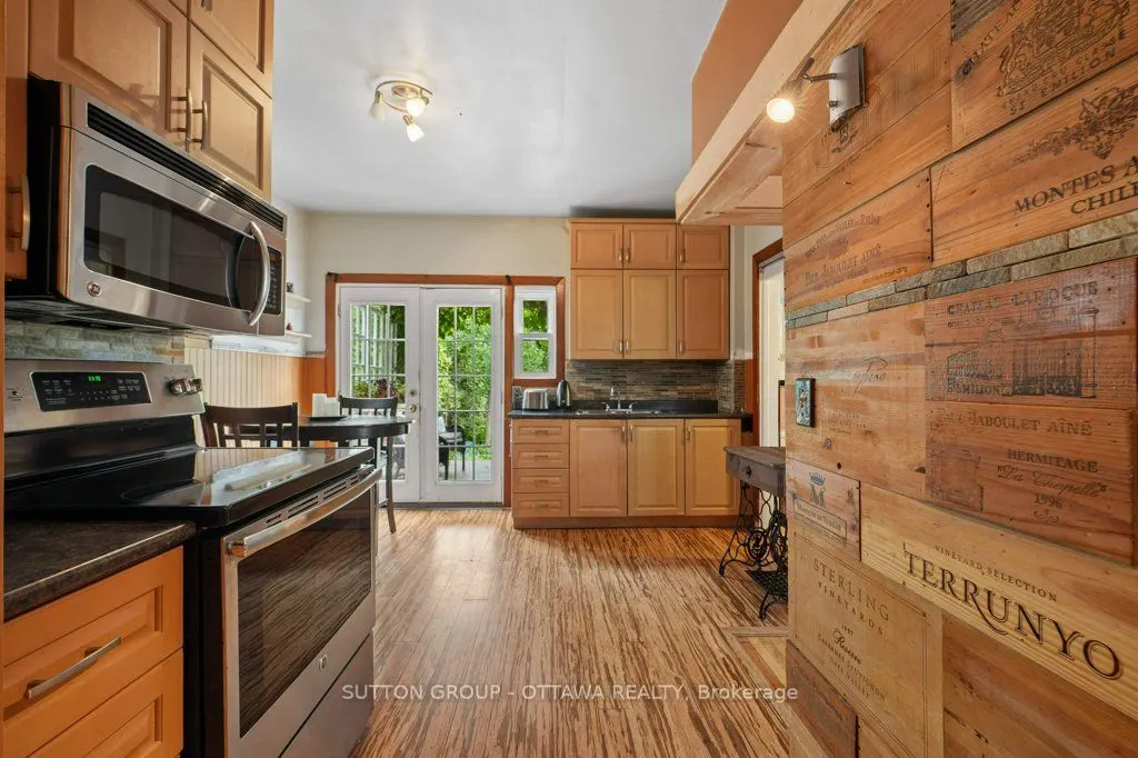 23 Pinehurst Avenue