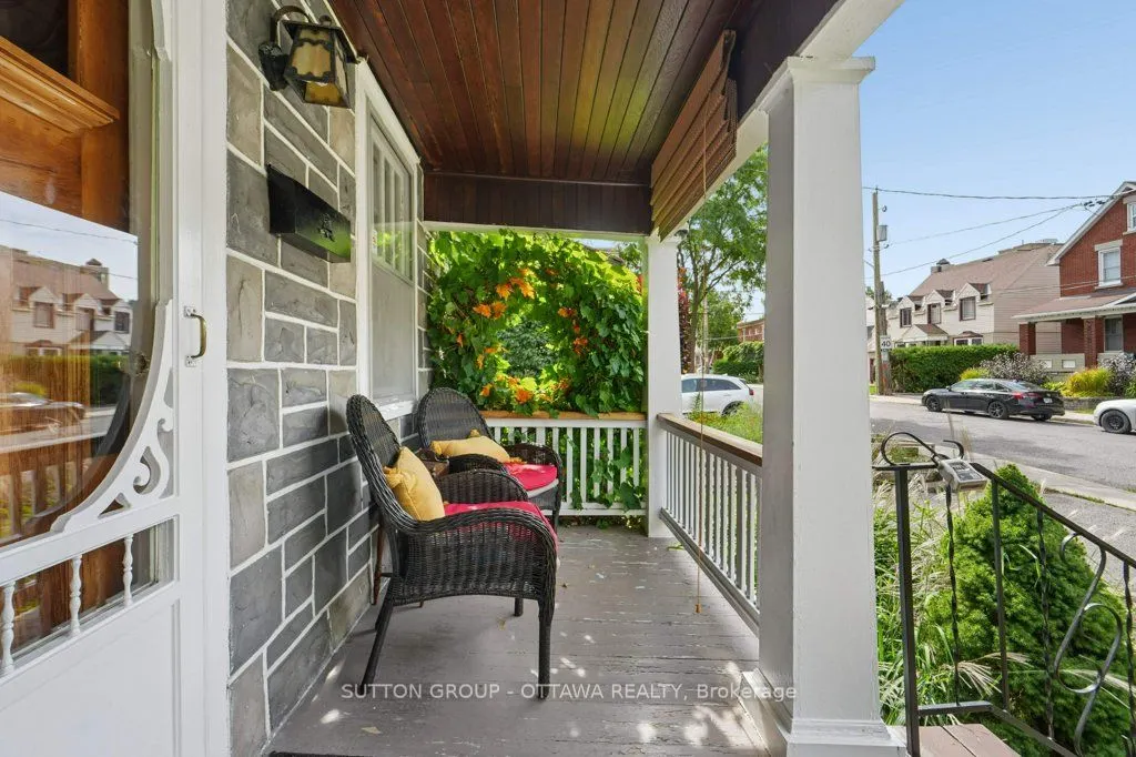 23 Pinehurst Avenue