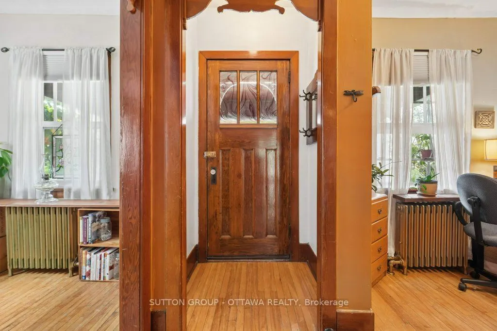 23 Pinehurst Avenue