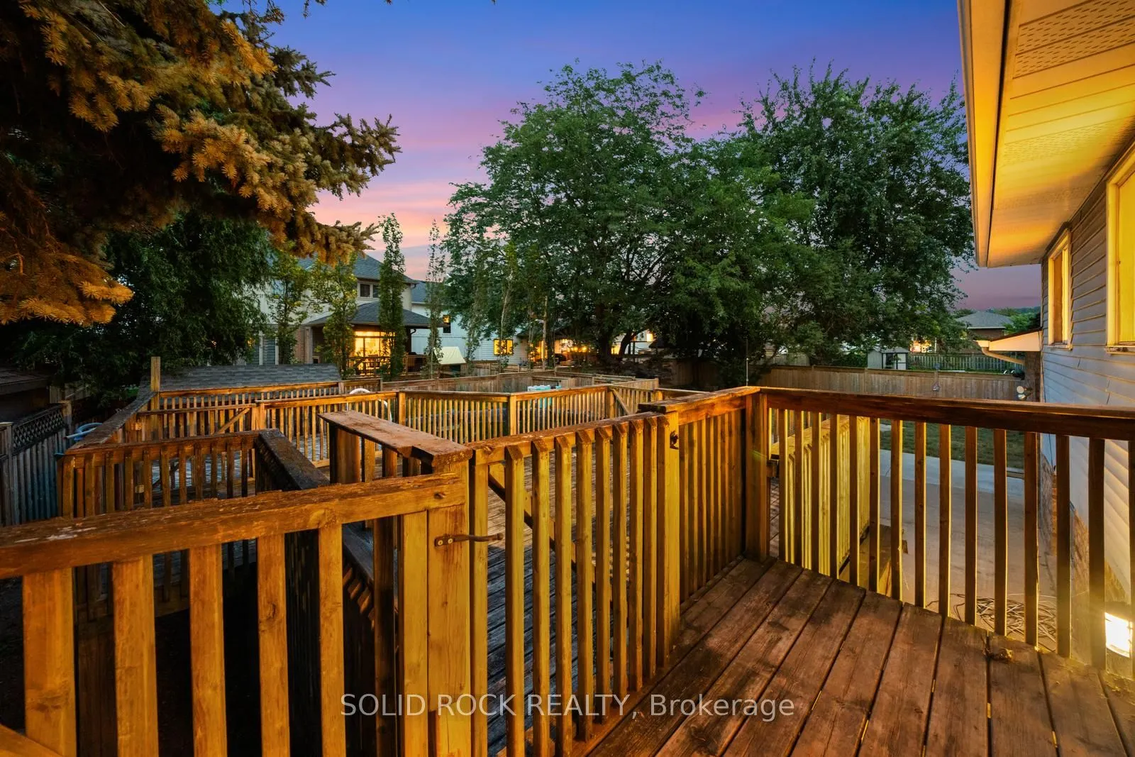 3929 Vineyard Crescent