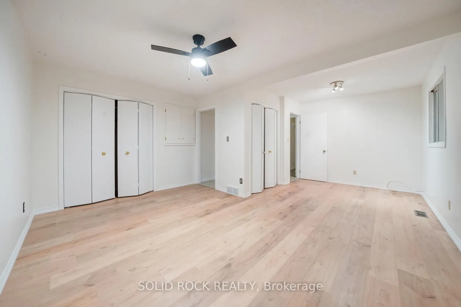 3929 Vineyard Crescent