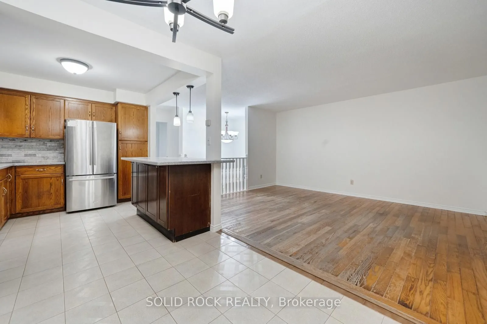 3929 Vineyard Crescent