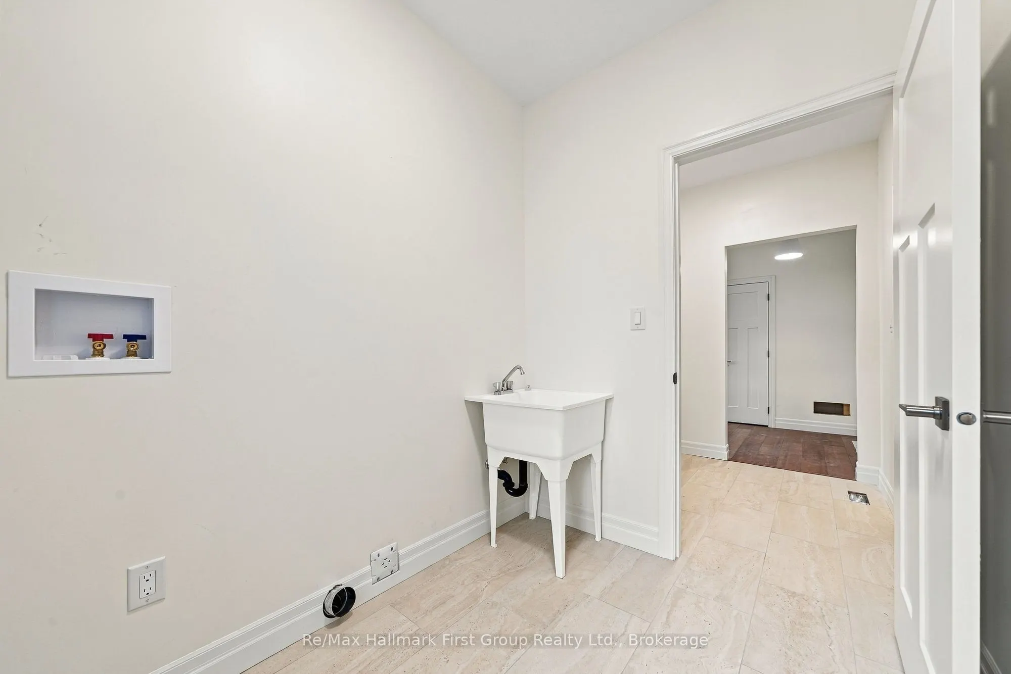 127 Windmill Road