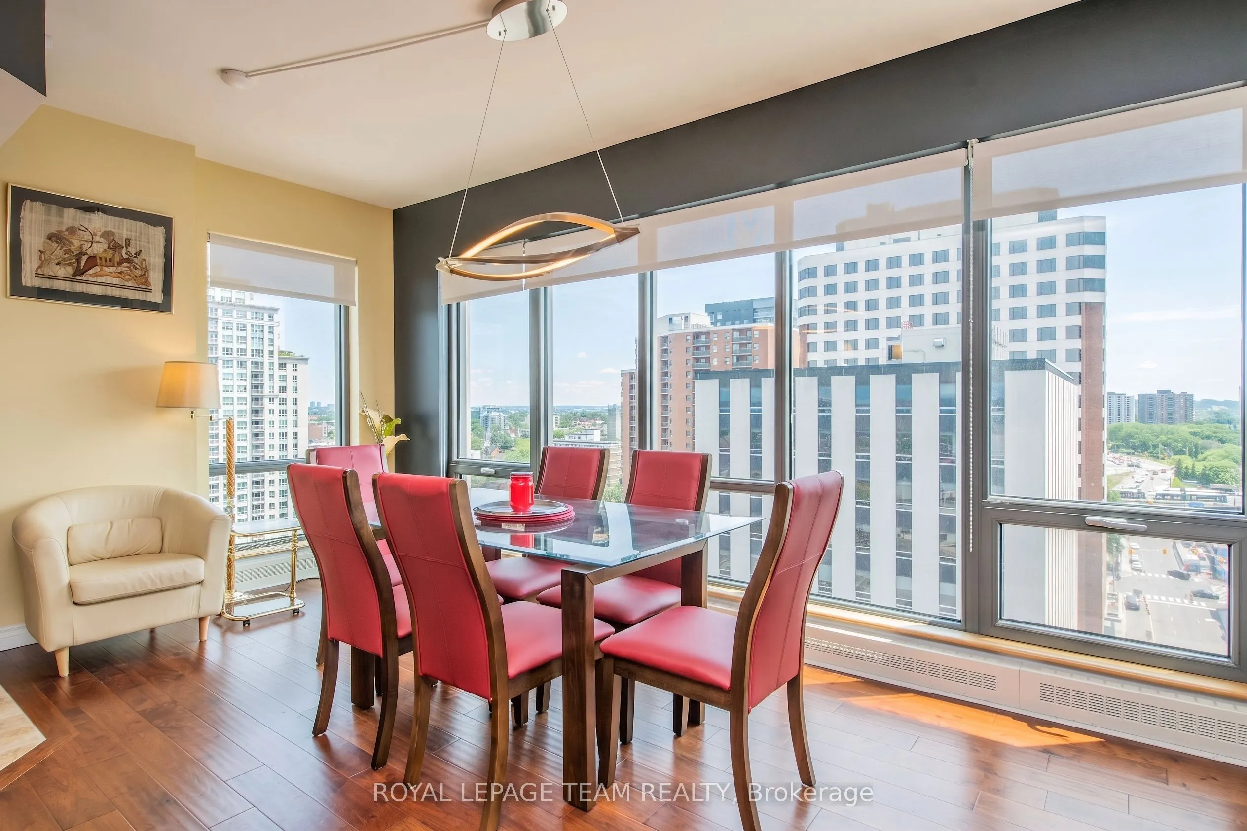 90 George Street #1307