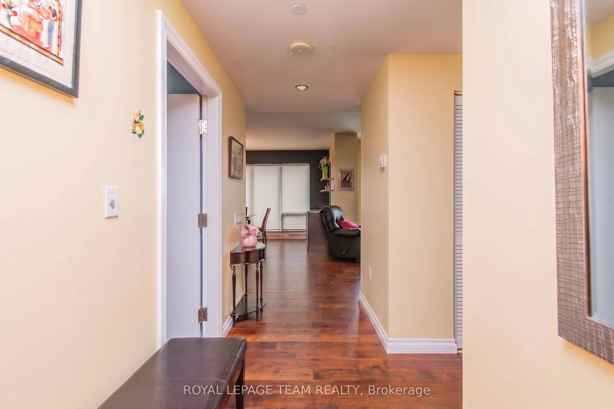 90 George Street #1307
