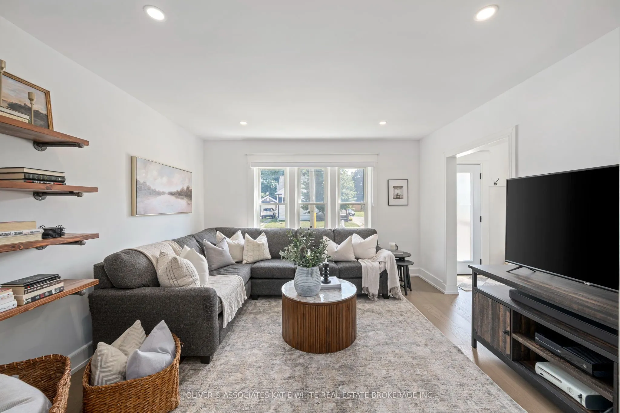 386 Mornington Avenue