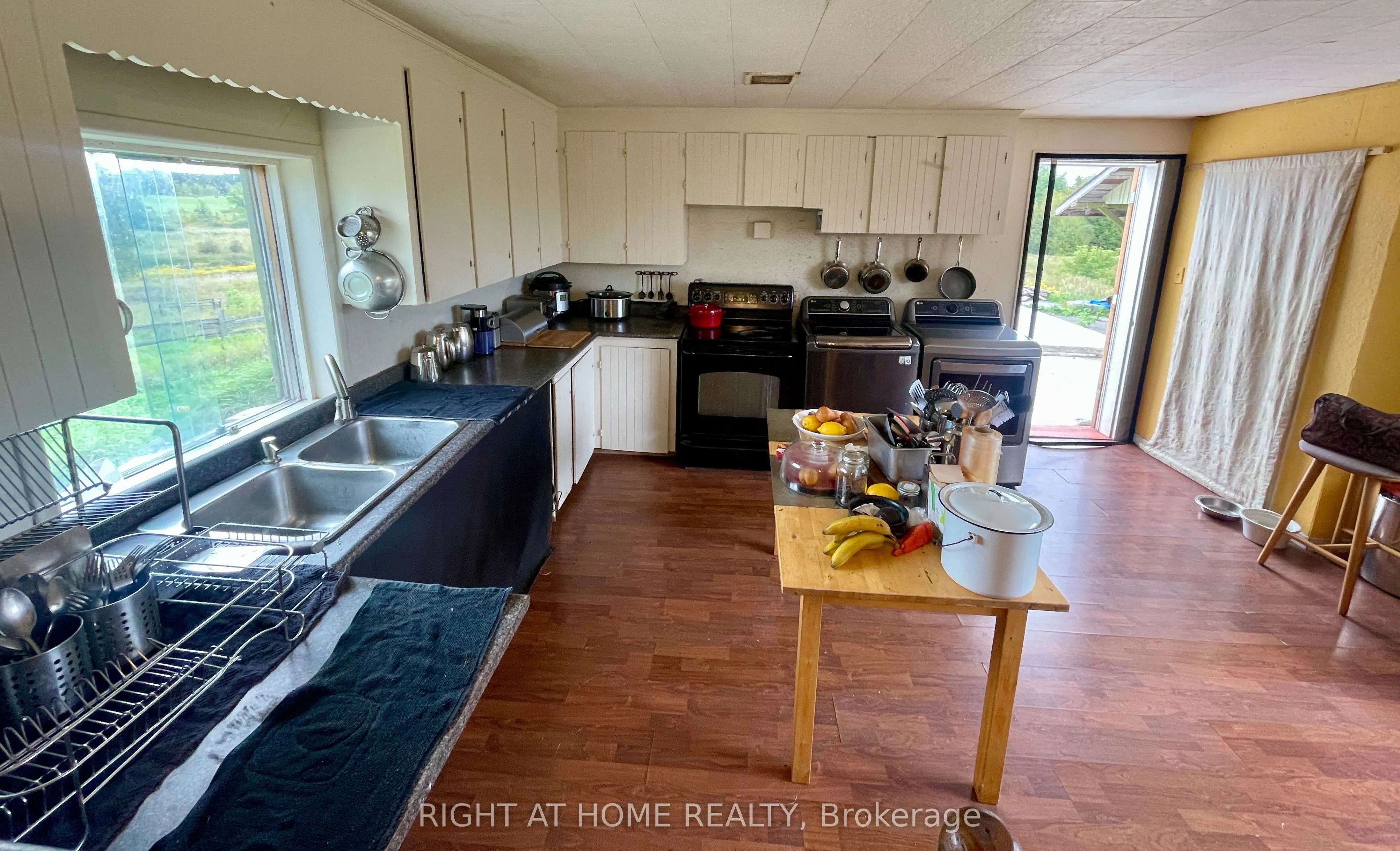 143 Concession 14 Road E