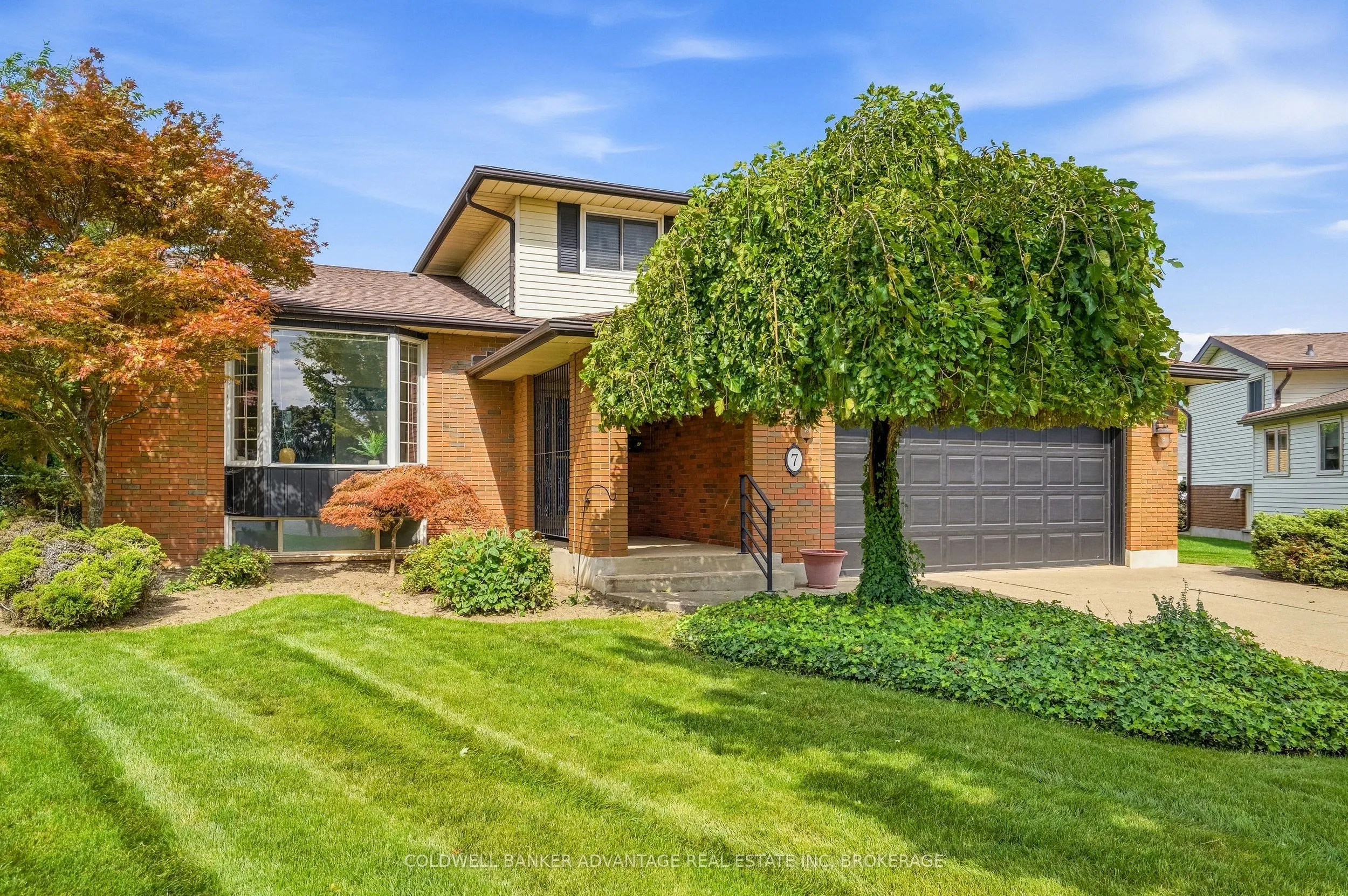 7 Lee Crescent