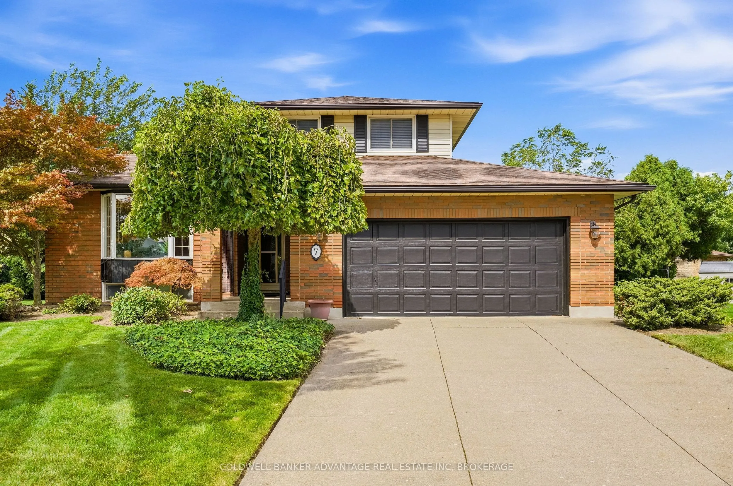 7 Lee Crescent