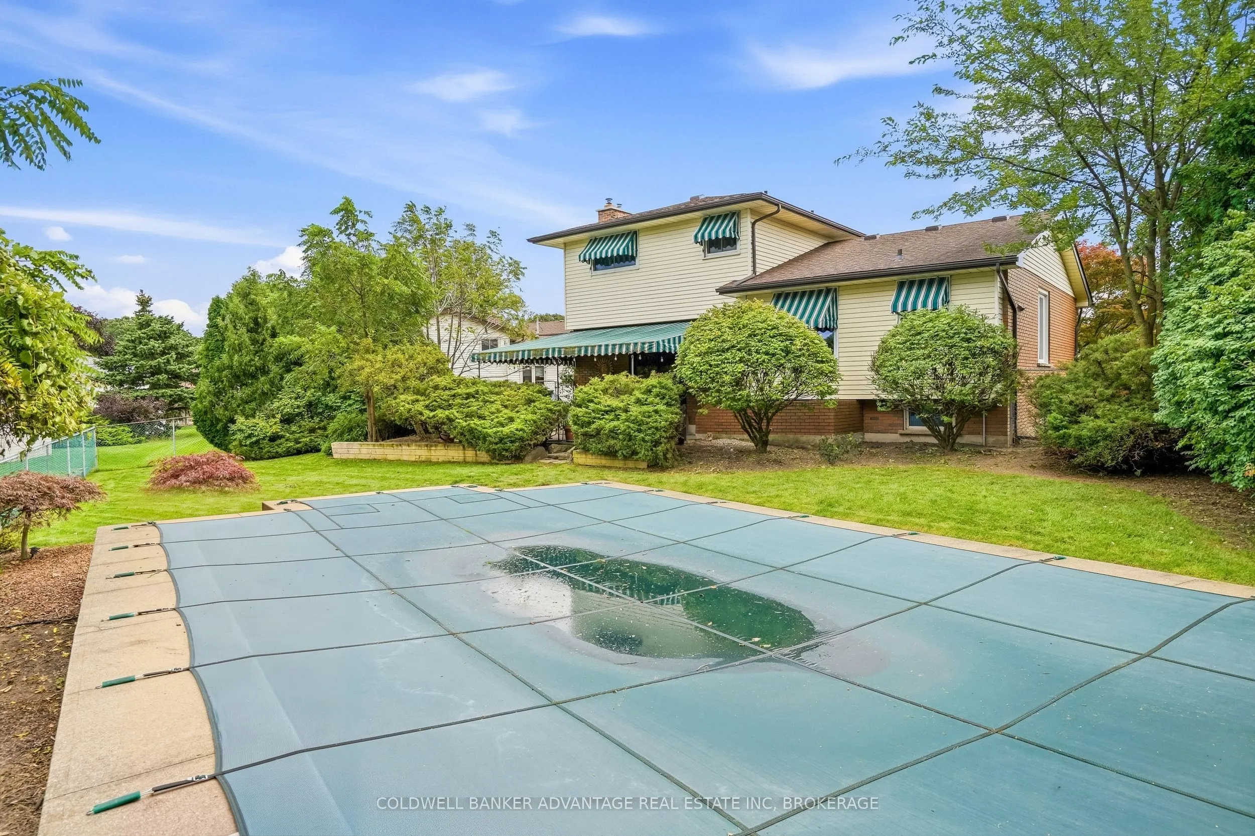 7 Lee Crescent