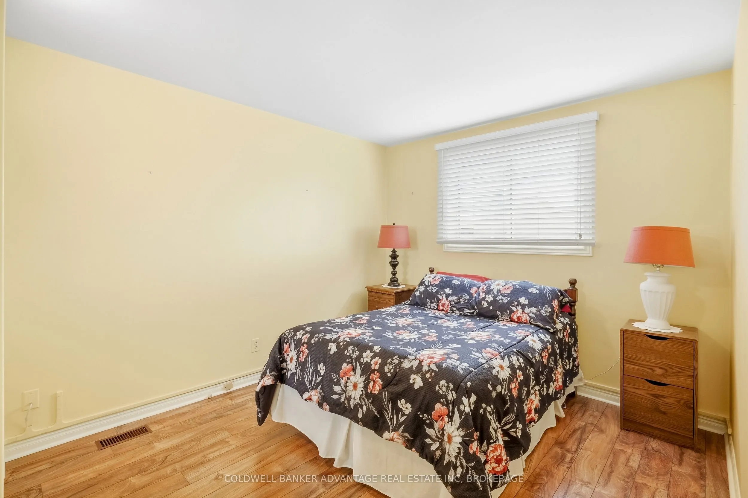 7 Lee Crescent