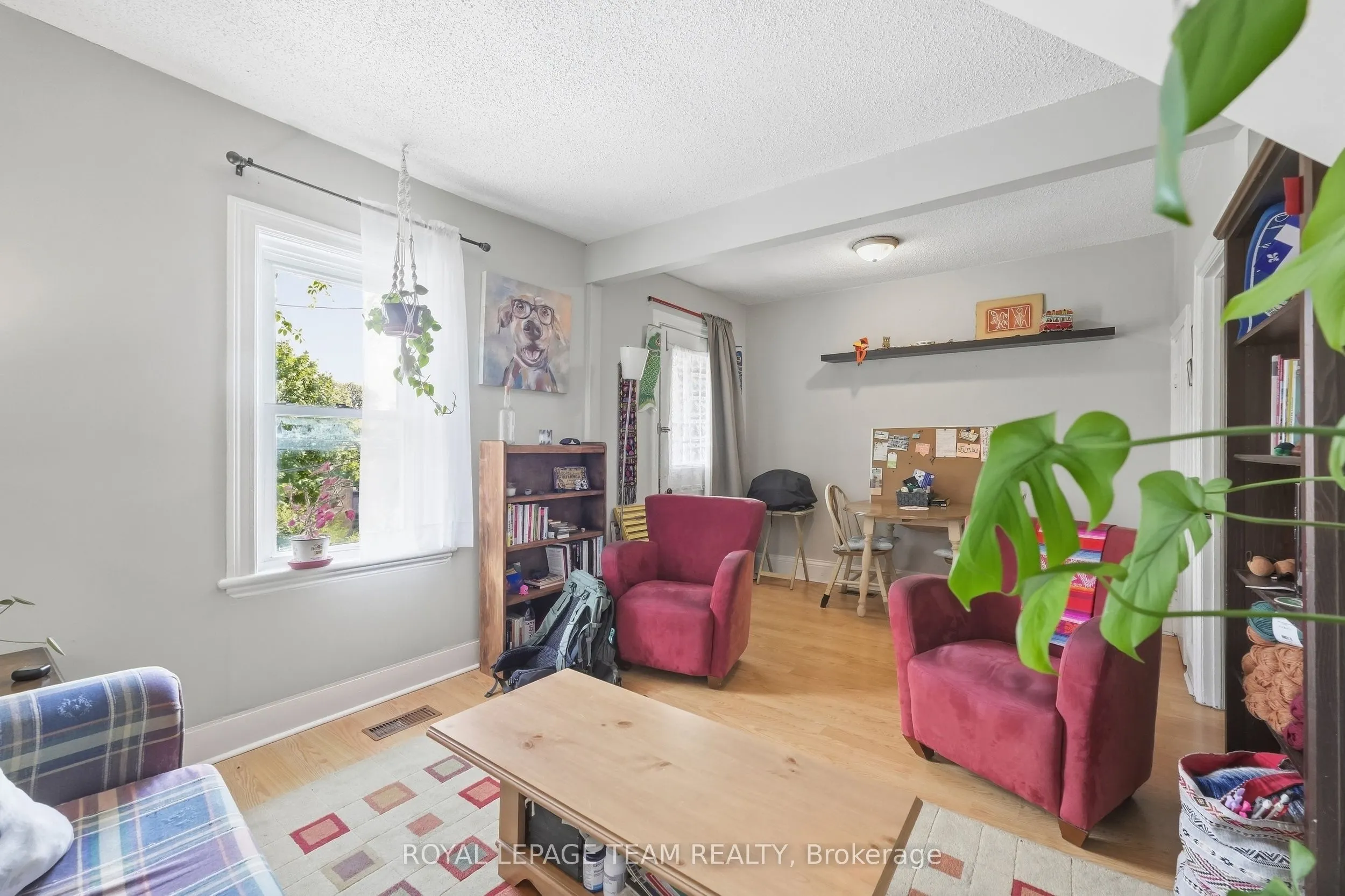 32 Melrose Avenue
