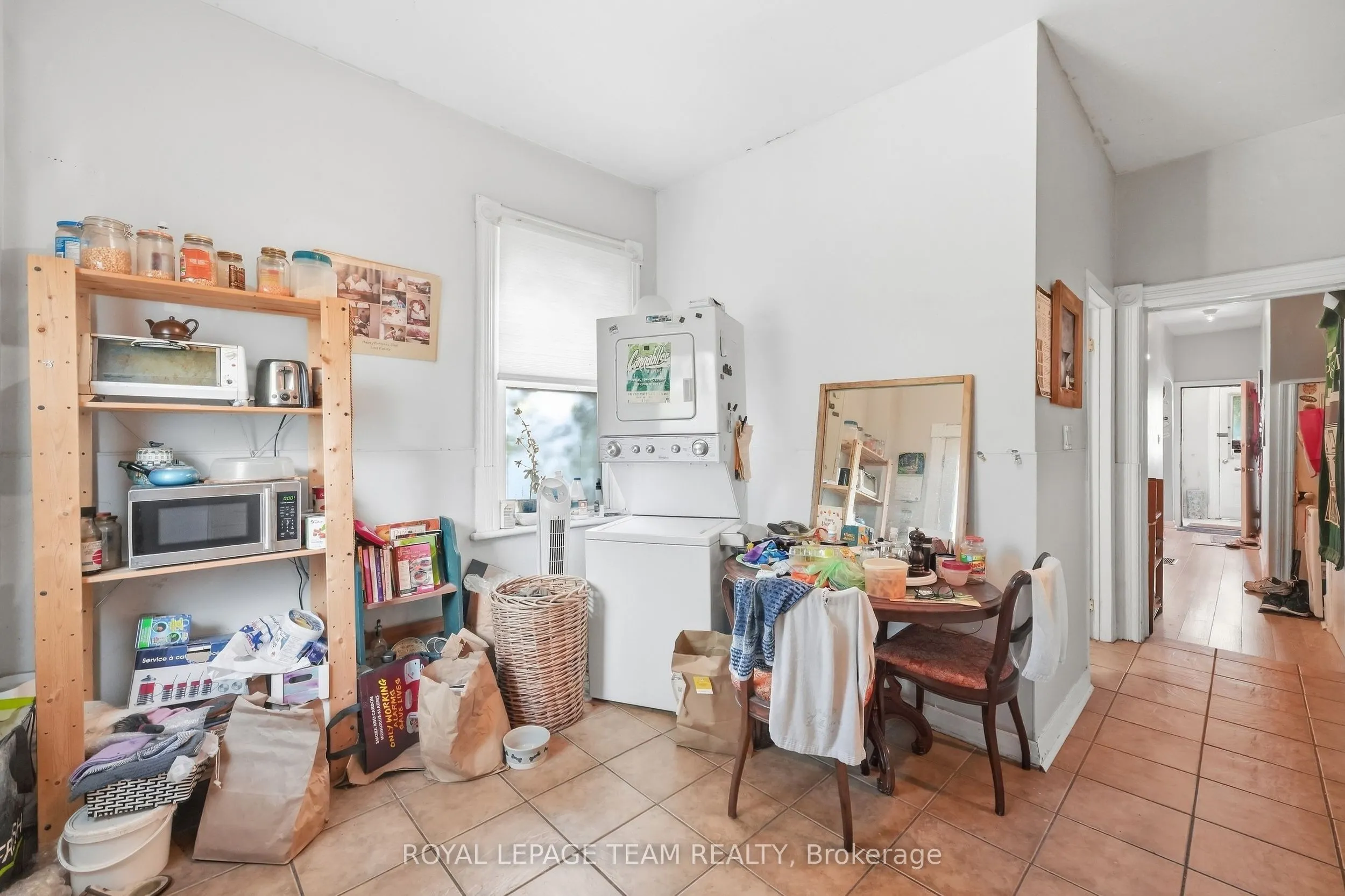 32 Melrose Avenue