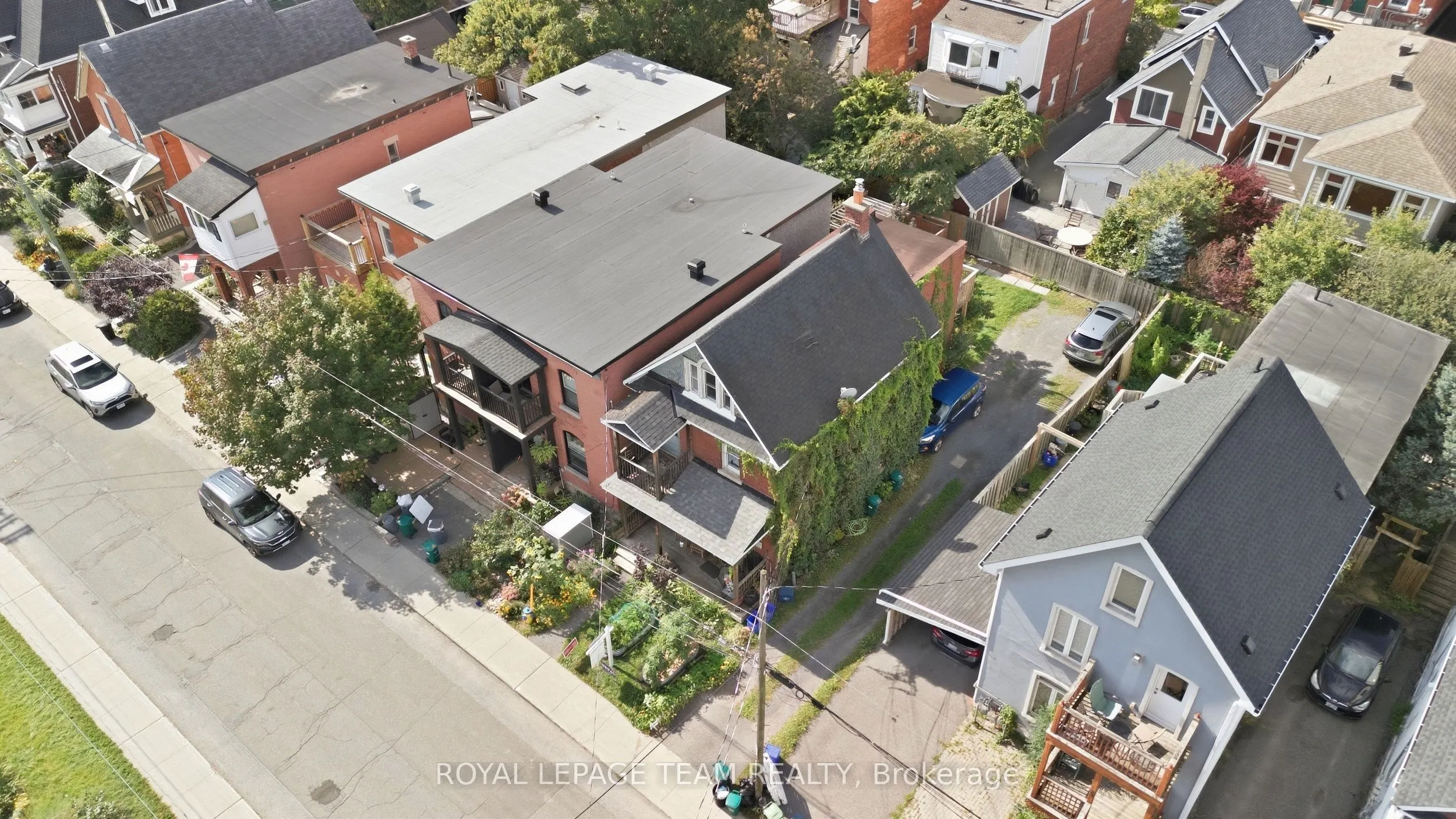 32 Melrose Avenue