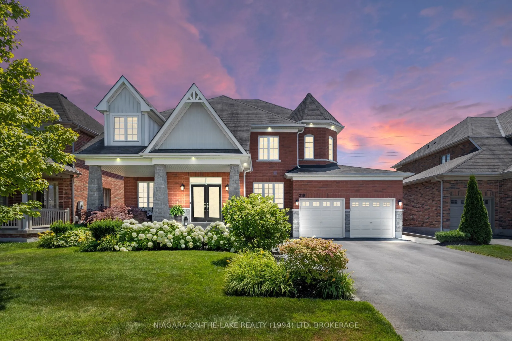 218 Wright Crescent