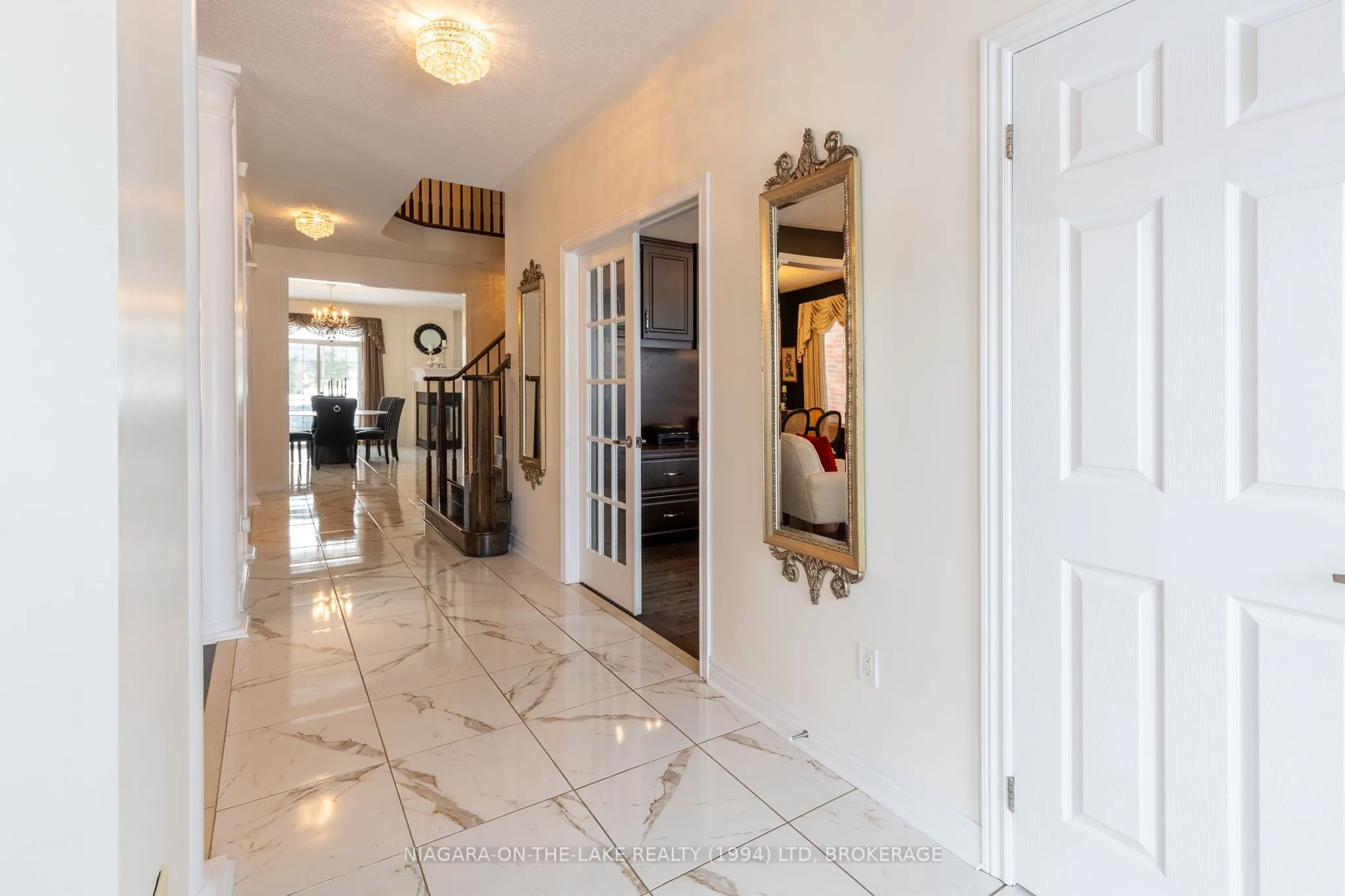 218 Wright Crescent