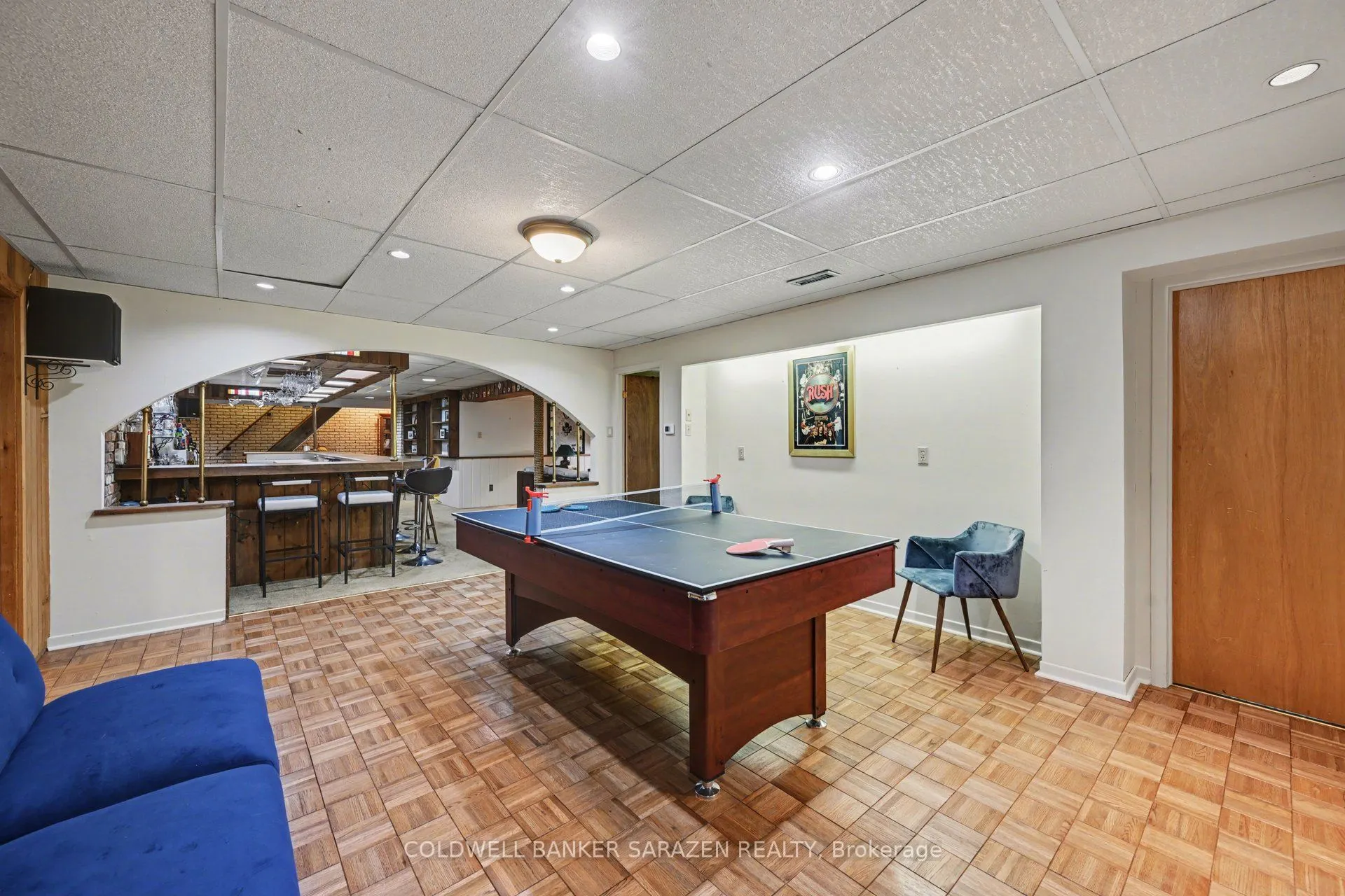31 Daniel Street S
