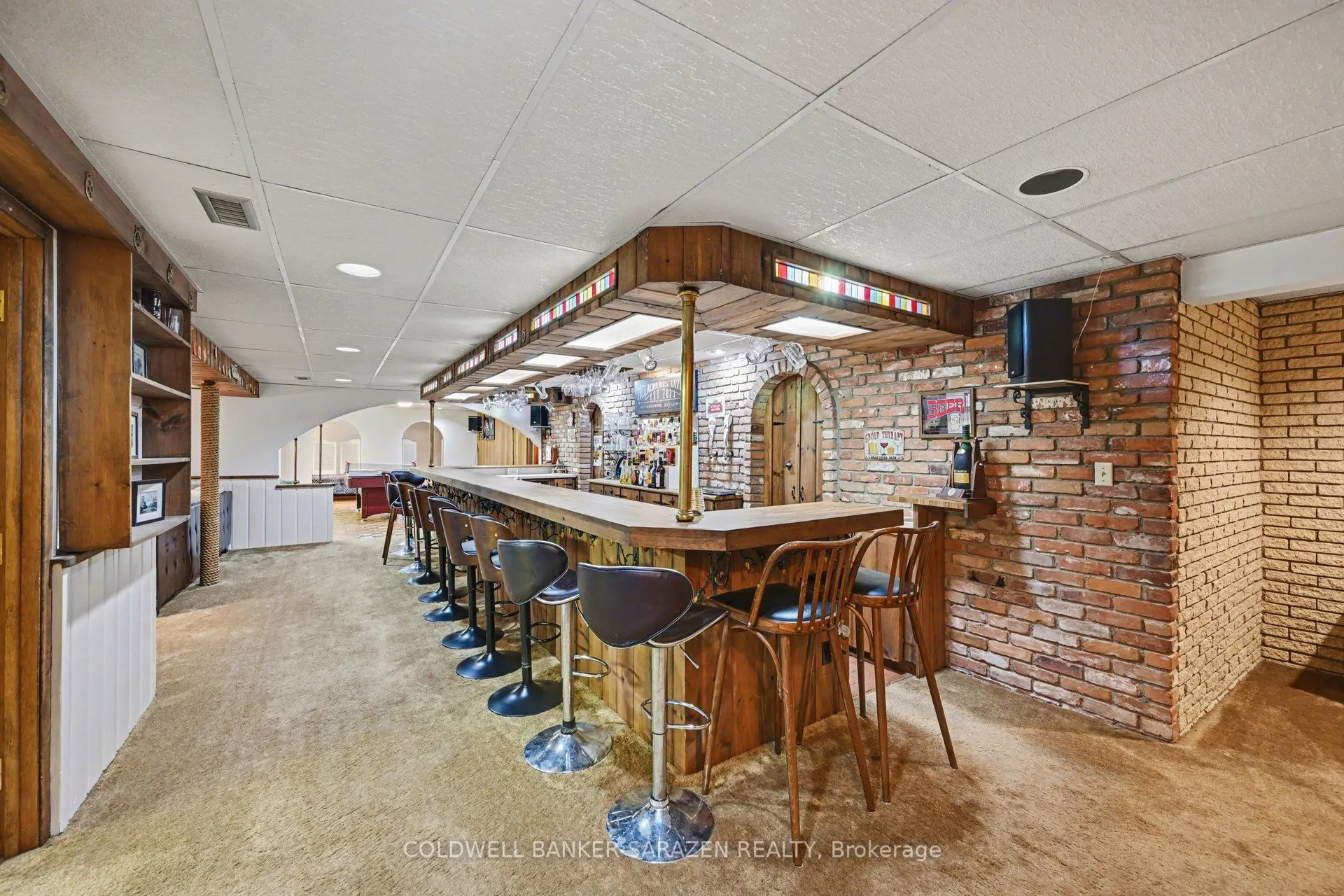 31 Daniel Street S