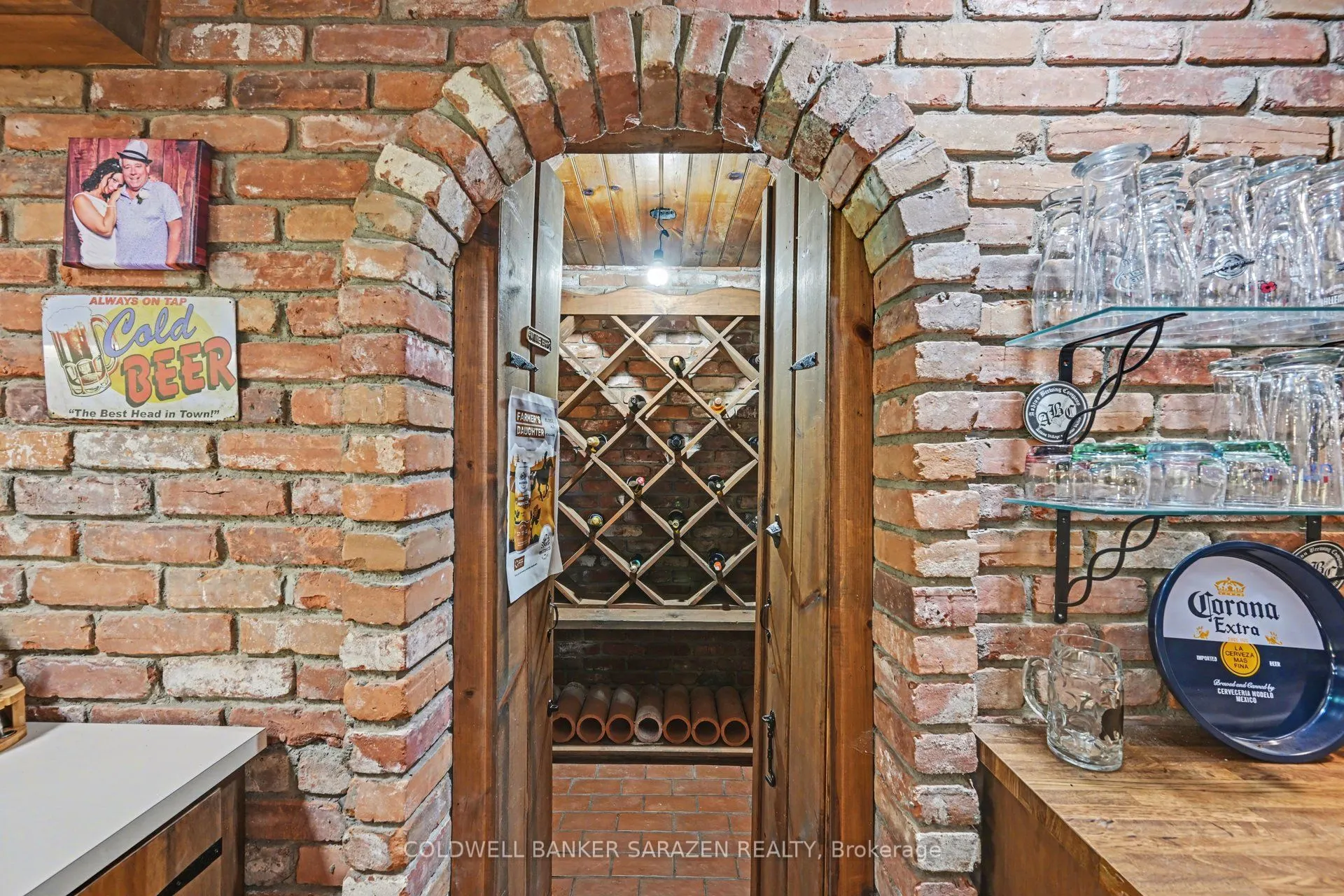 31 Daniel Street S