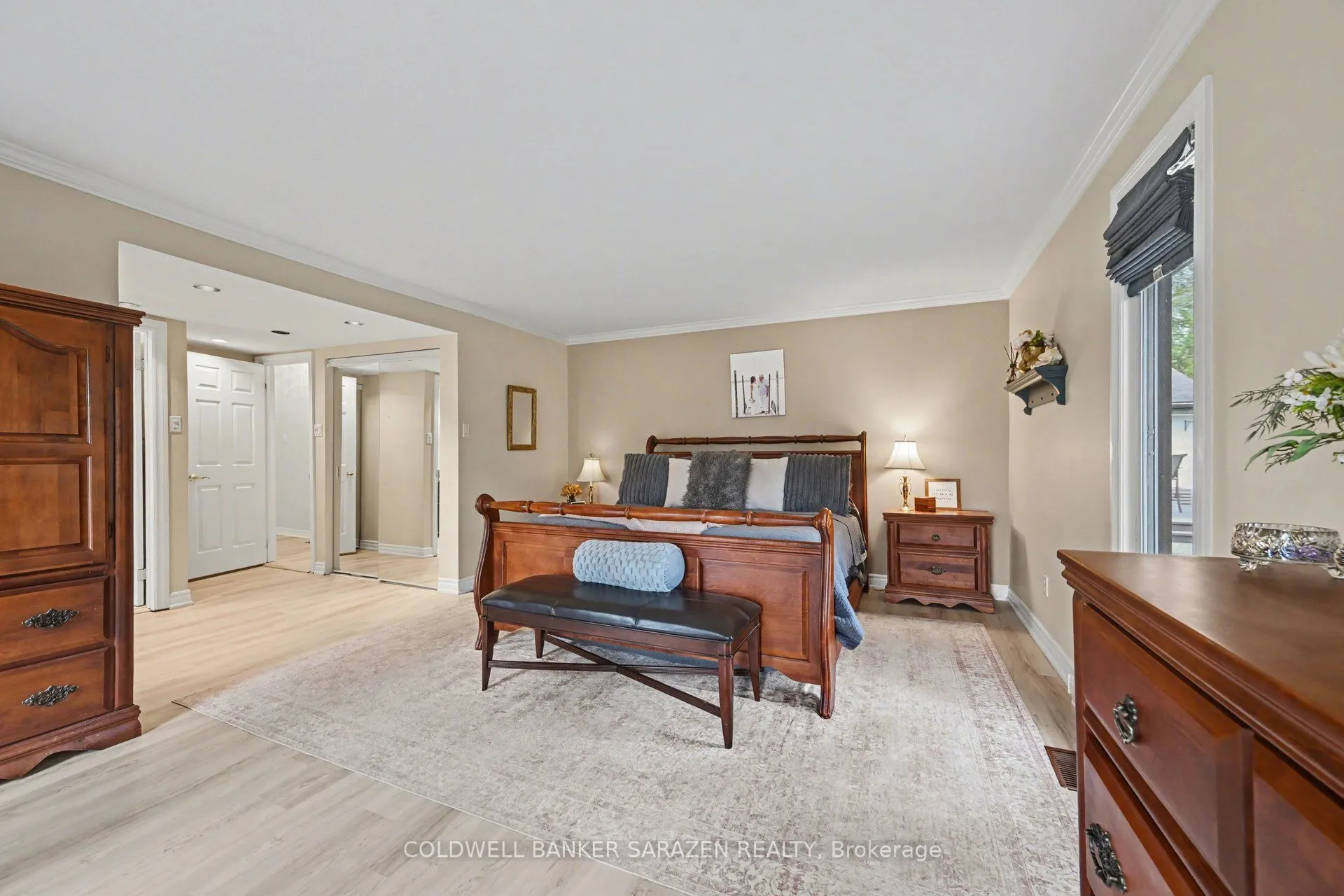 31 Daniel Street S