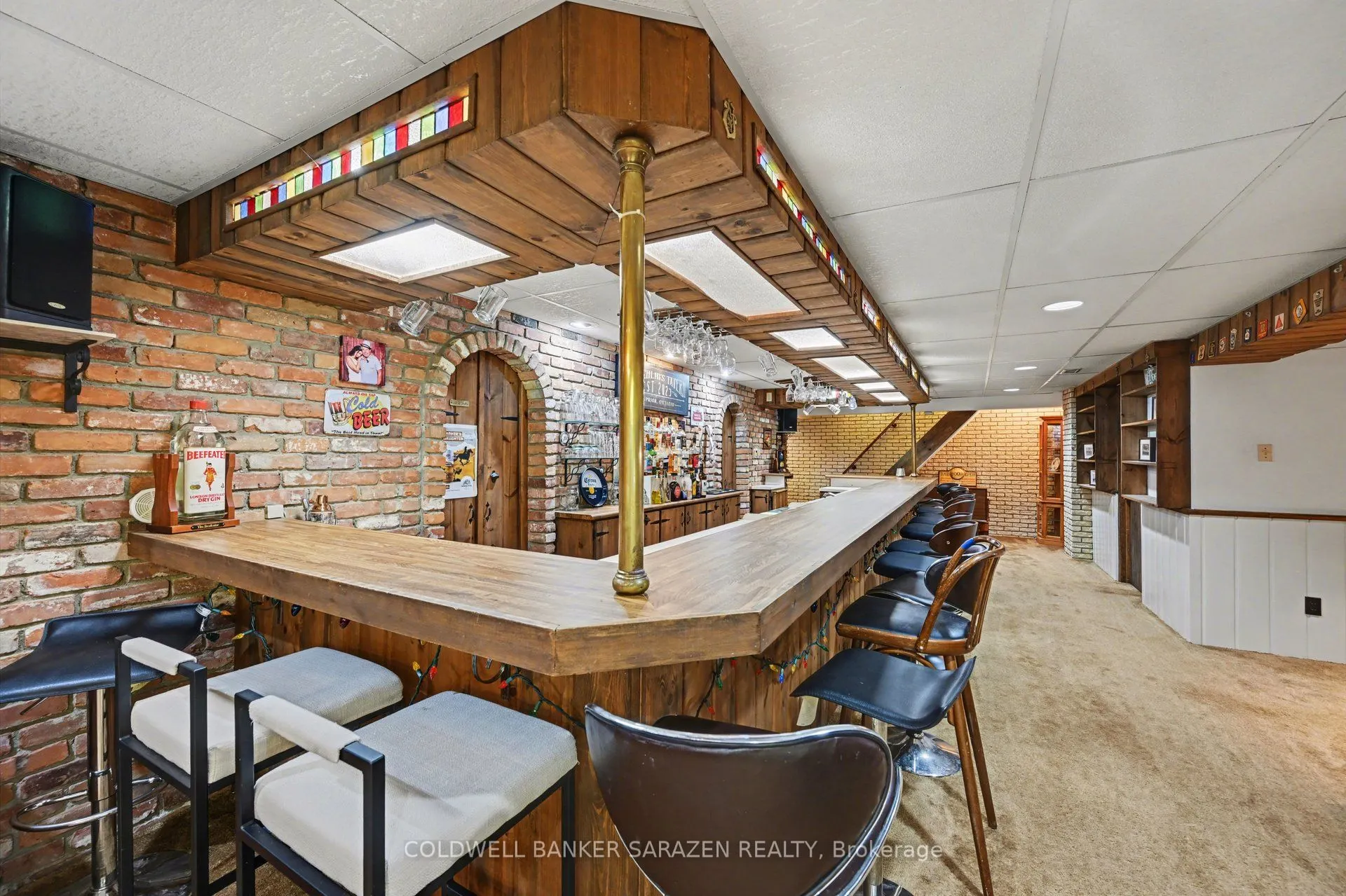 31 Daniel Street S