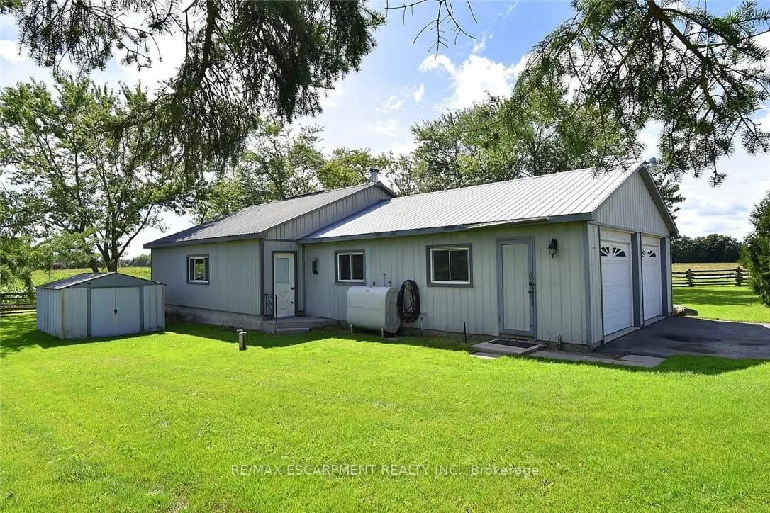 2407 Caistor Centre Road