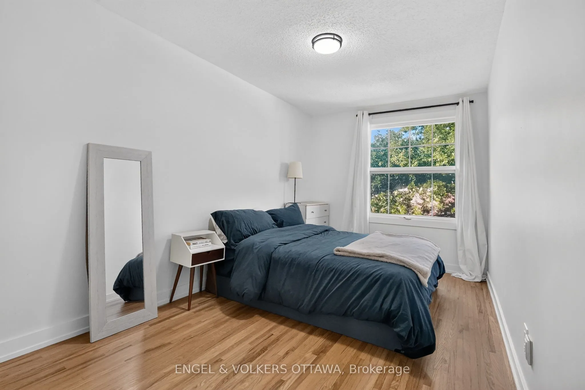 1304 Morrison Drive