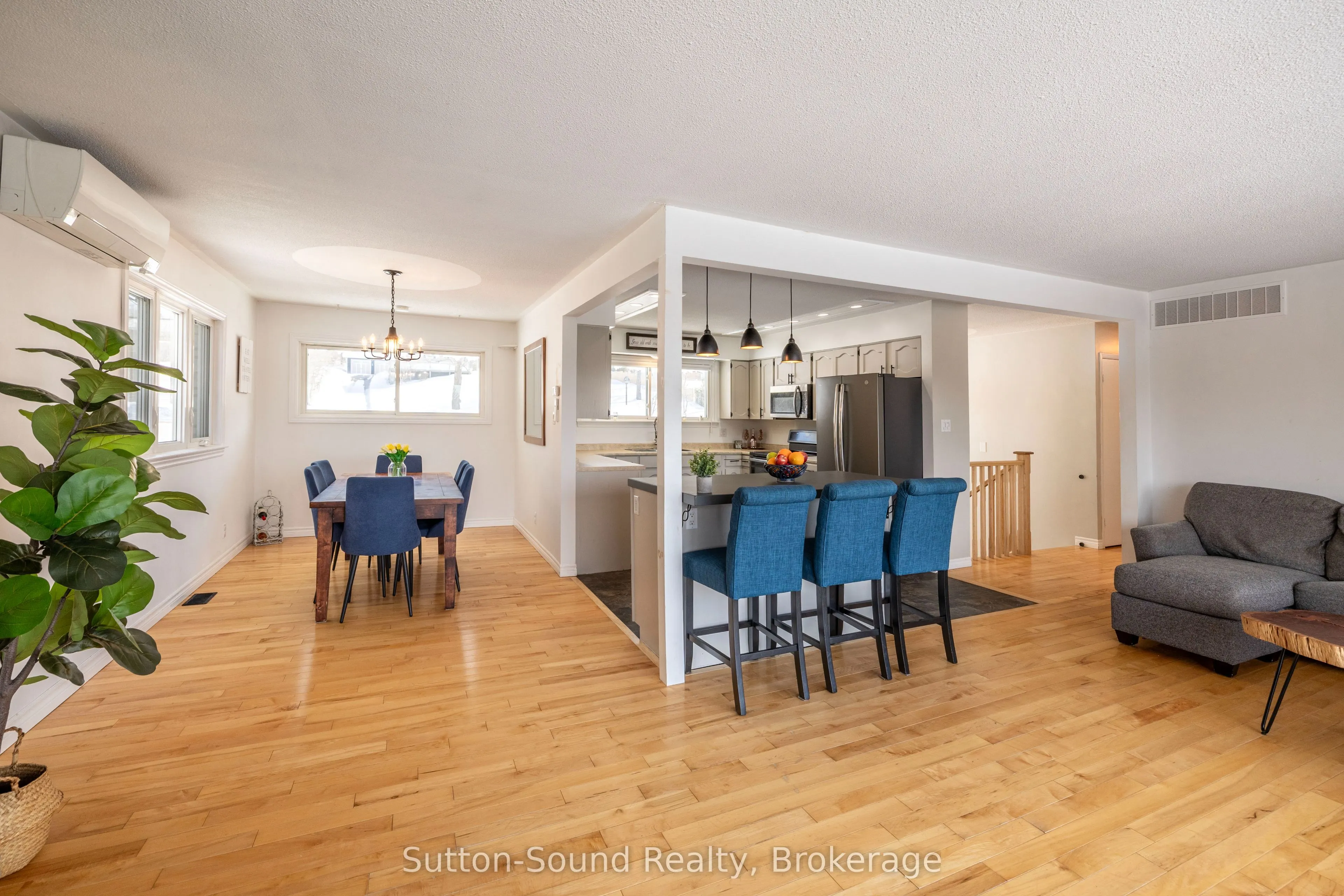 501297 Grey Road 1